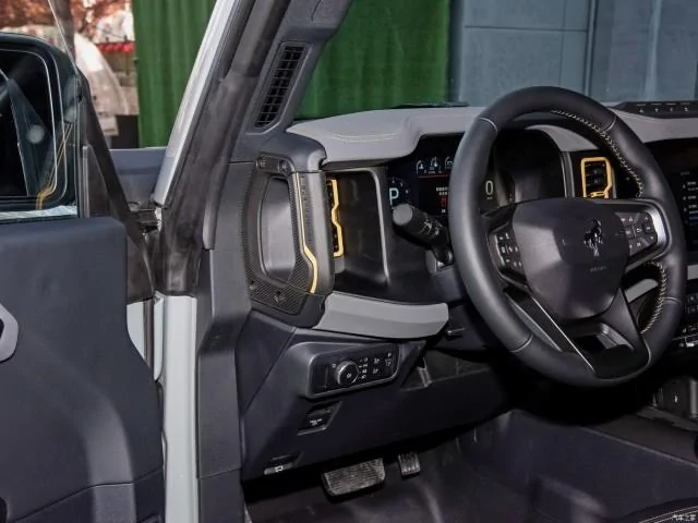 Ford Bronco Chinese-Market Bronco photos: full digital gauge cluster, new interior colors, rear passengers vents, etc. 50128911