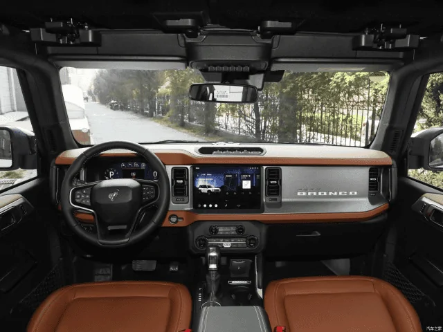 Ford Bronco Chinese-Market Bronco photos: full digital gauge cluster, new interior colors, rear passengers vents, etc. 1717127966383-g9
