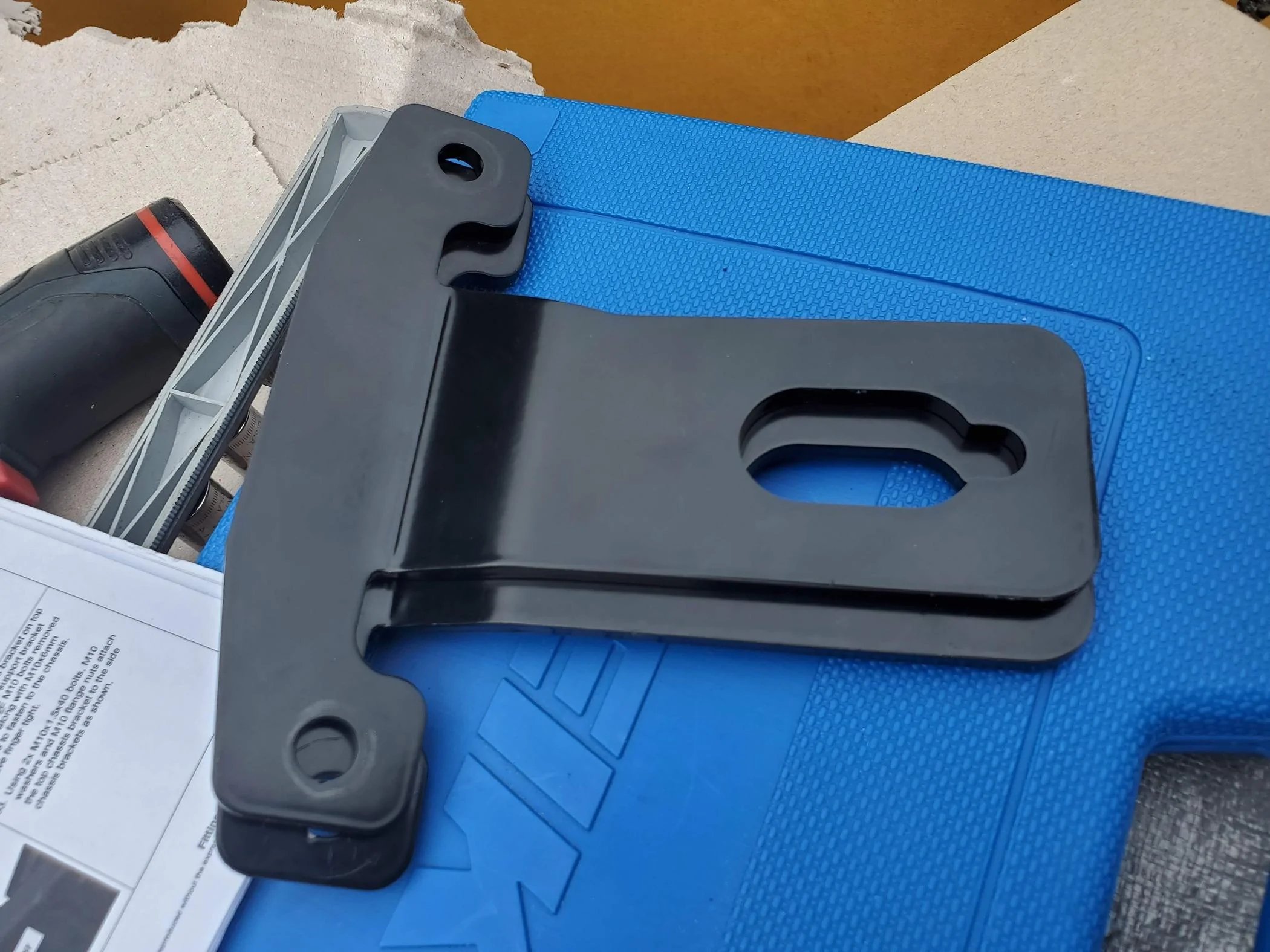 Ford Bronco ARB summit install... Do I have the wrong parts here? stacked, symmetrical