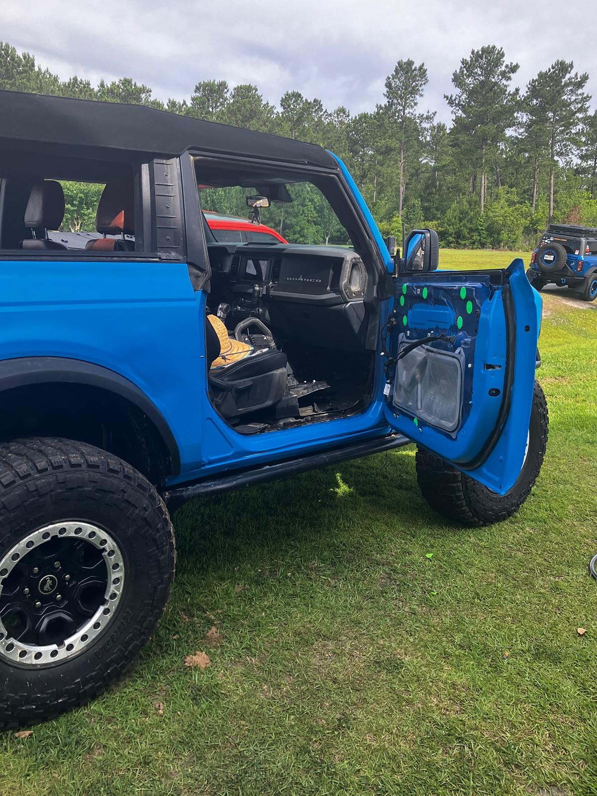 Ford Bronco Monstaliner Grabber Blue bed liner coating applied to Bronco exterior IMG_6170