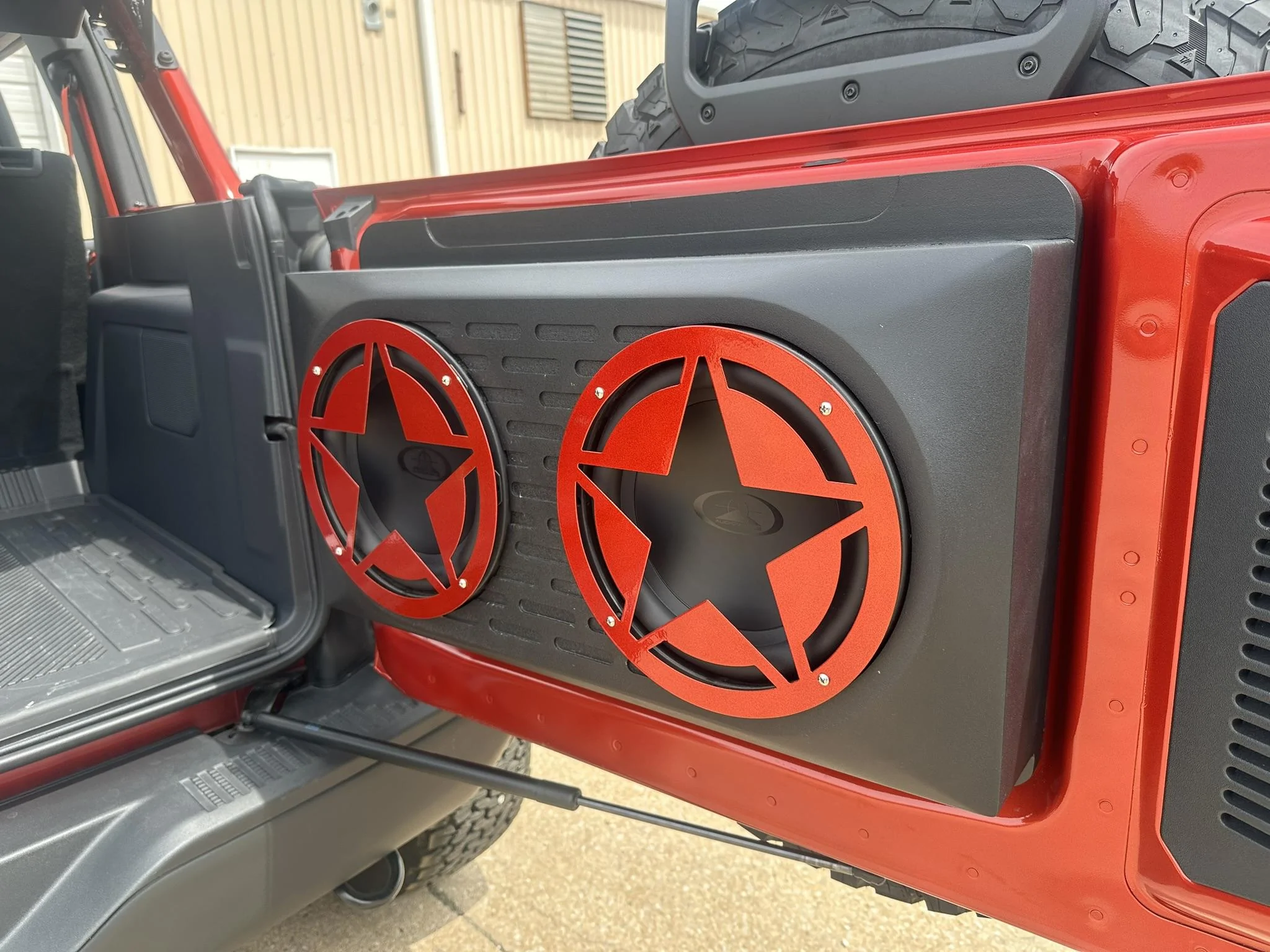 Ford Bronco Ultimate Stereo Upgrade Thread IMG_0083