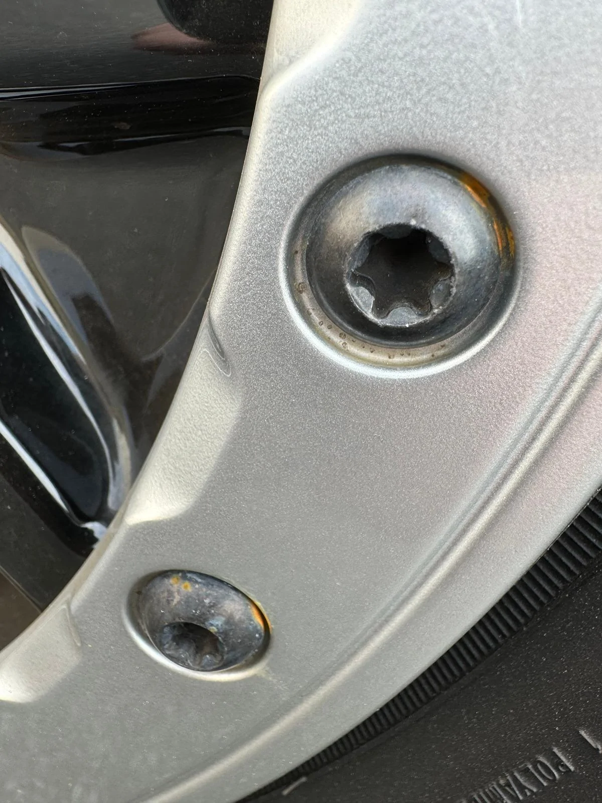 Ford Bronco Rusting on Beadlock OEM Bolts Unknown
