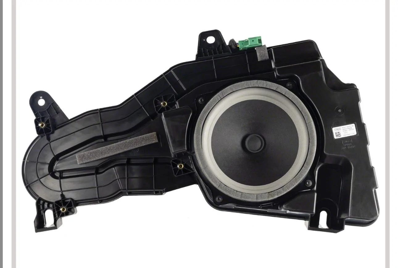 Ford Bronco 7-Speaker OEM Stereo Installation IMG_3657