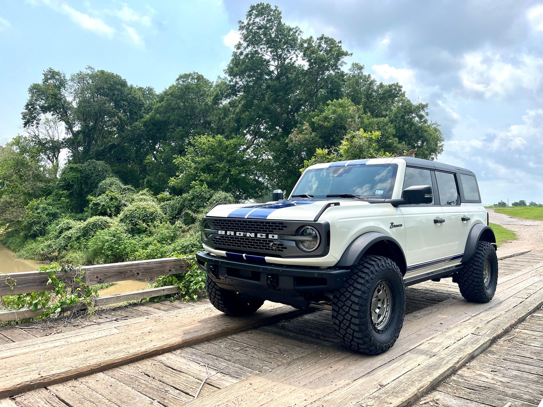 Ford Bronco 2x1 Tuesday! Let's see those before & after photos. IMG_8319