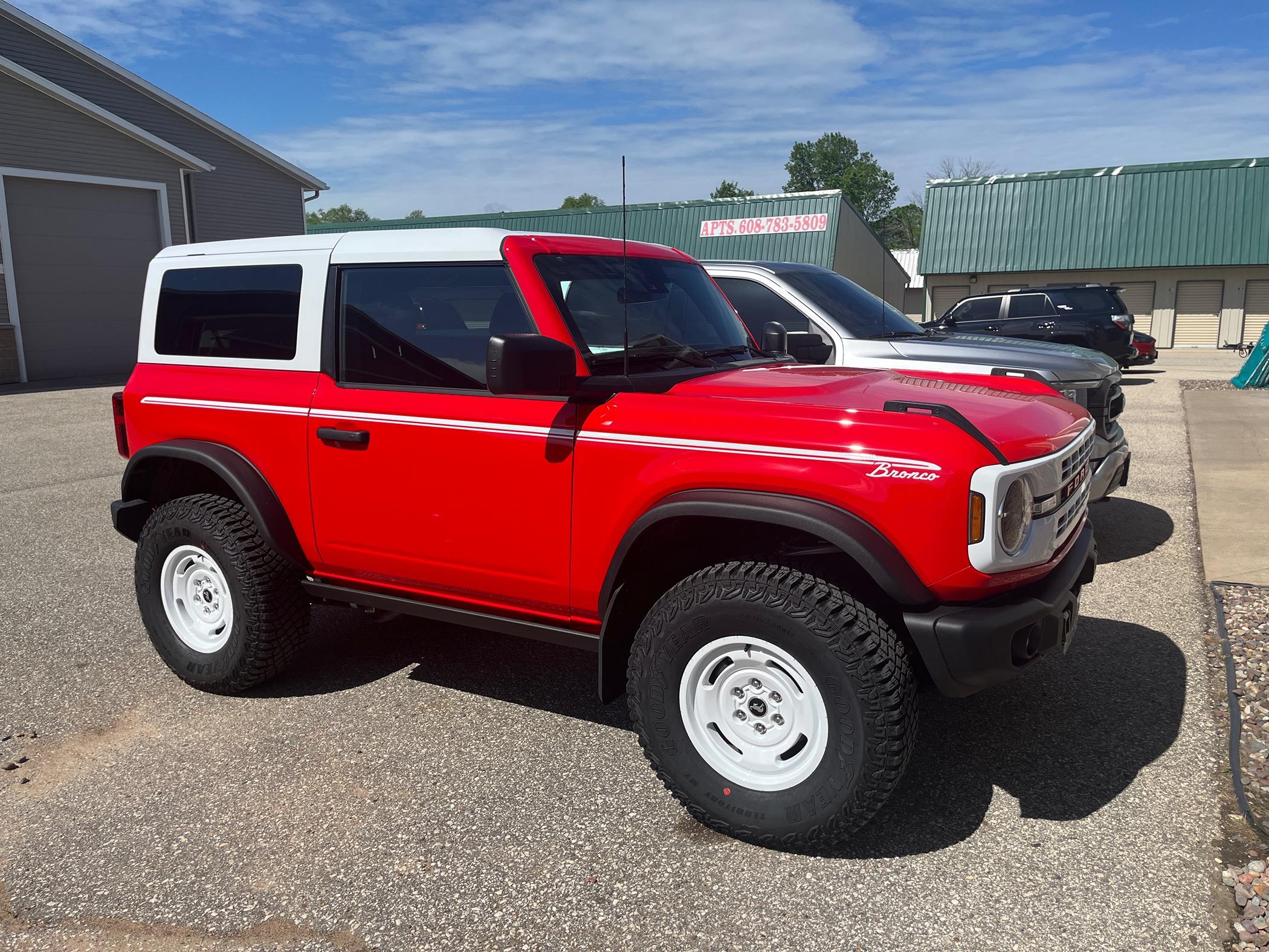 Ford Bronco HERITAGE EDITION Bronco Club IMG_3212