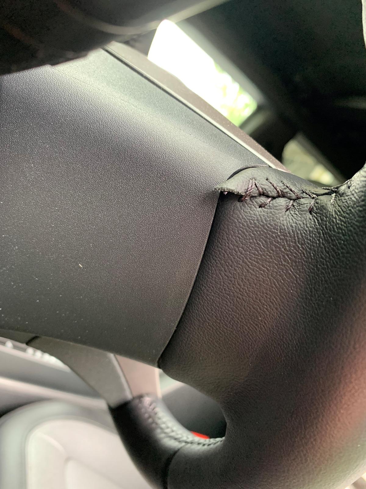 Ford Bronco Leather steering wheel stitching issue? wheel