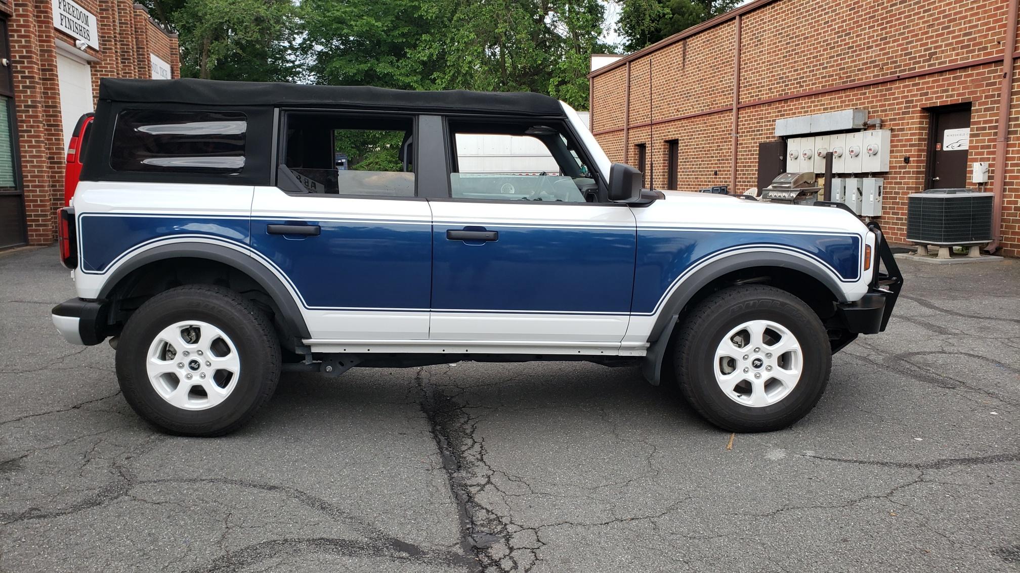Ford Bronco Throwback Edition: Two-Tone Paint & Stripes, Powder Coated Wheels, Heritage Style Grille 20240523_194434_resized