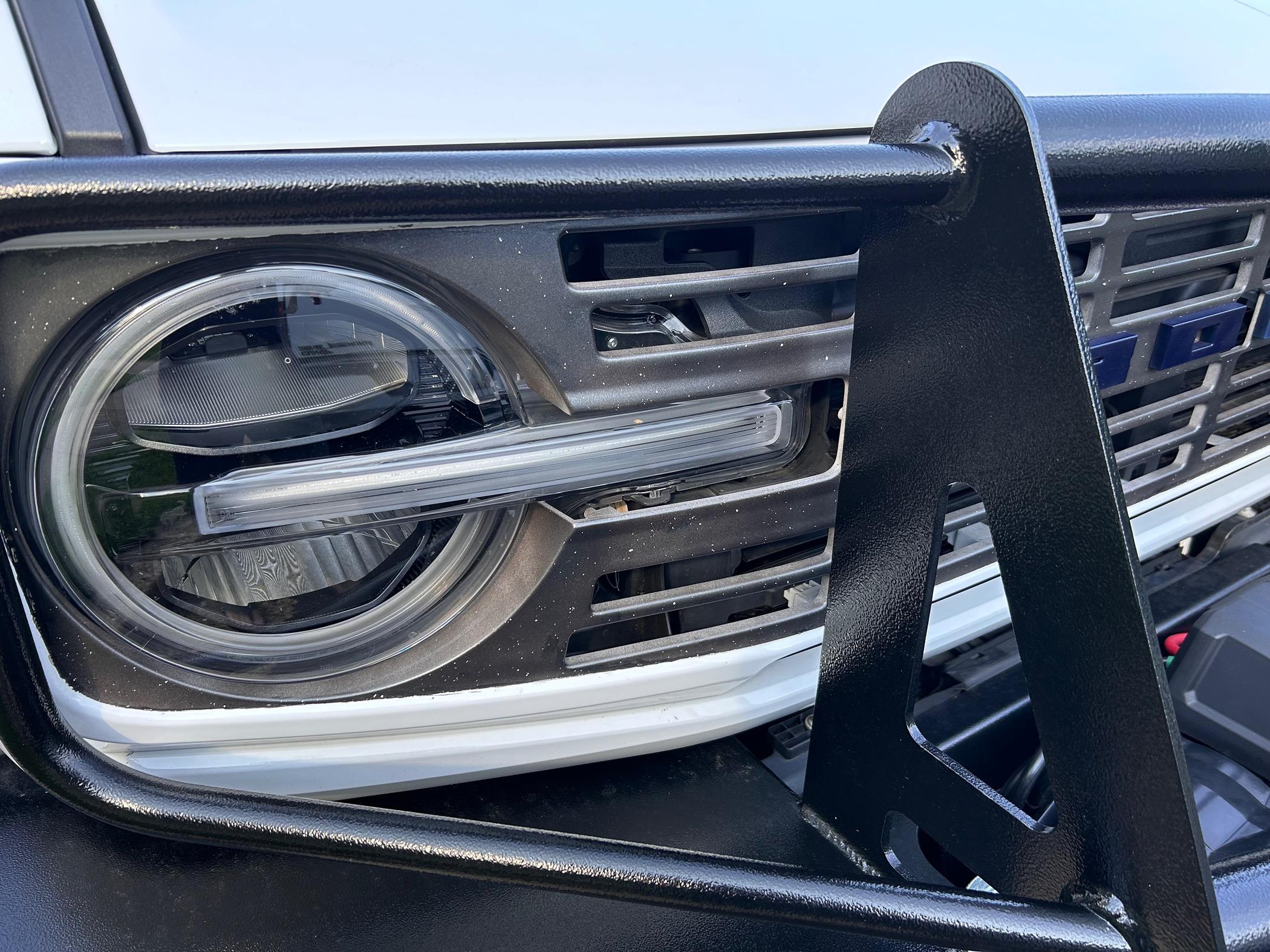 Ford Bronco Throwback Edition: Two-Tone Paint & Stripes, Powder Coated Wheels, Heritage Style Grille IMG_8856