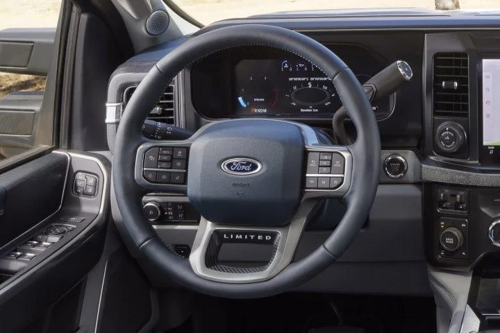 Ford Bronco Replace console shifter with a column shifter? IMG_1503