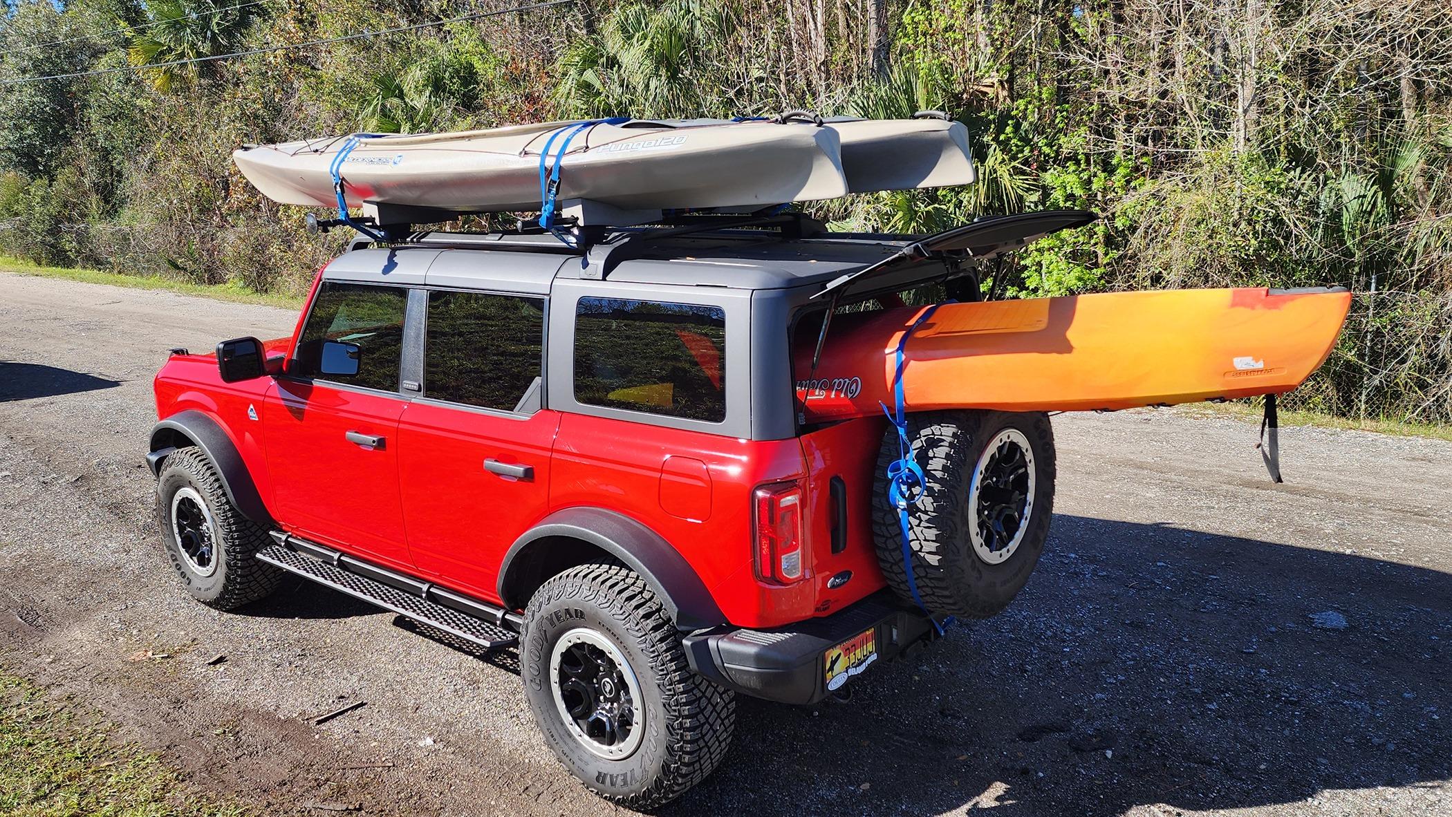 Ford Bronco Roof Rack vs None 20240220_095325