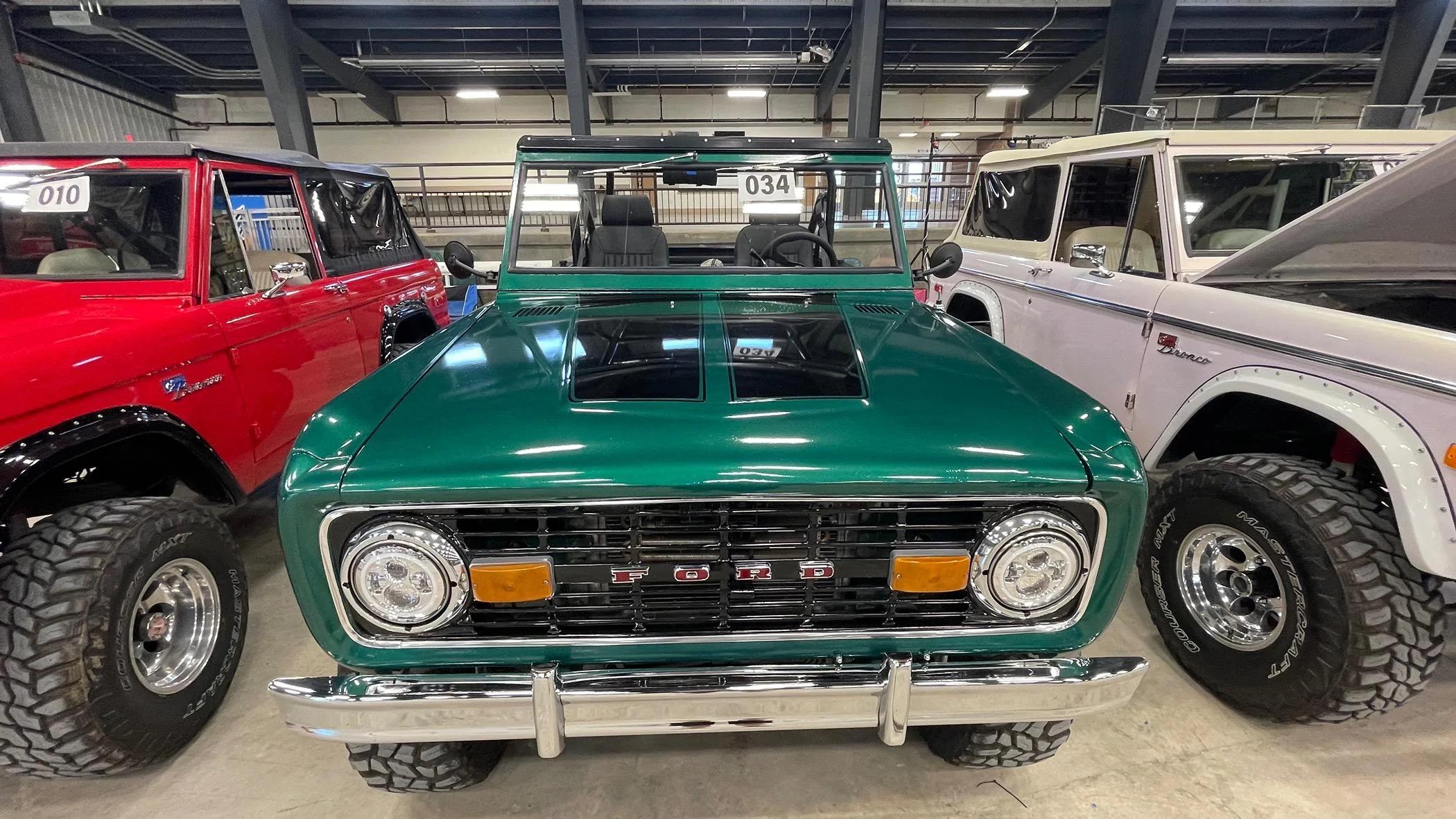 Ford Bronco What did you do TO / WITH your Bronco today? 👨🏻‍🔧🧰🚿🛠 IMG_3394