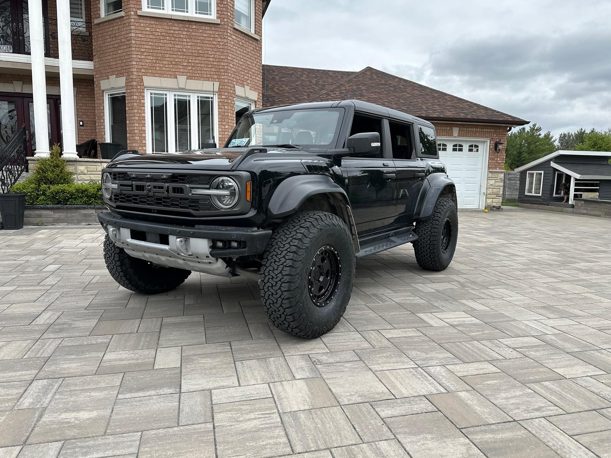 Ford Bronco Bronco Raptor on 39s 7067C5E9-FA76-459D-8F93-E9CC49C725DD
