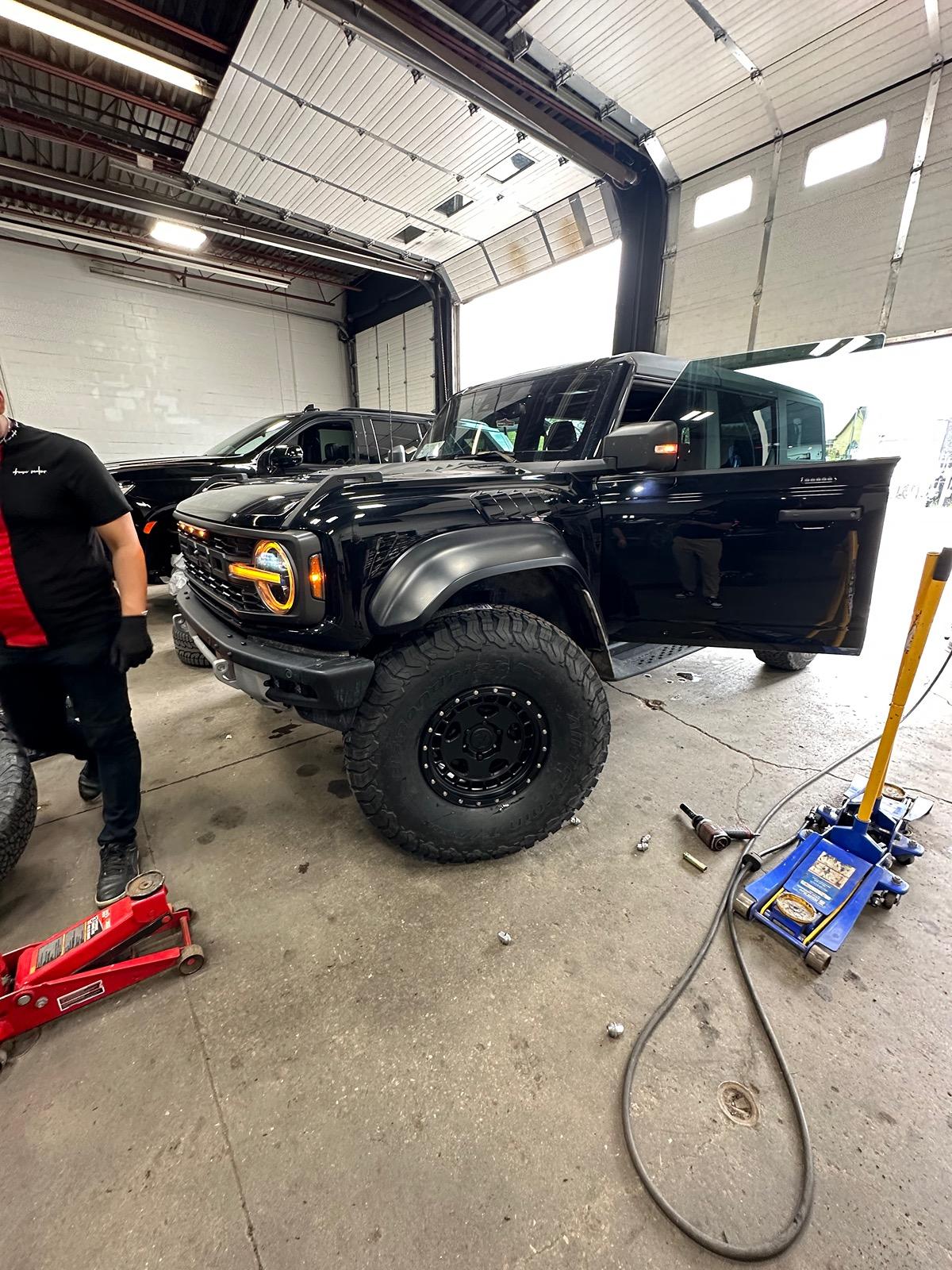 Ford Bronco Bronco Raptor on 39s 8CD861DA-A31A-4A20-8494-82E6CCCB9E7F