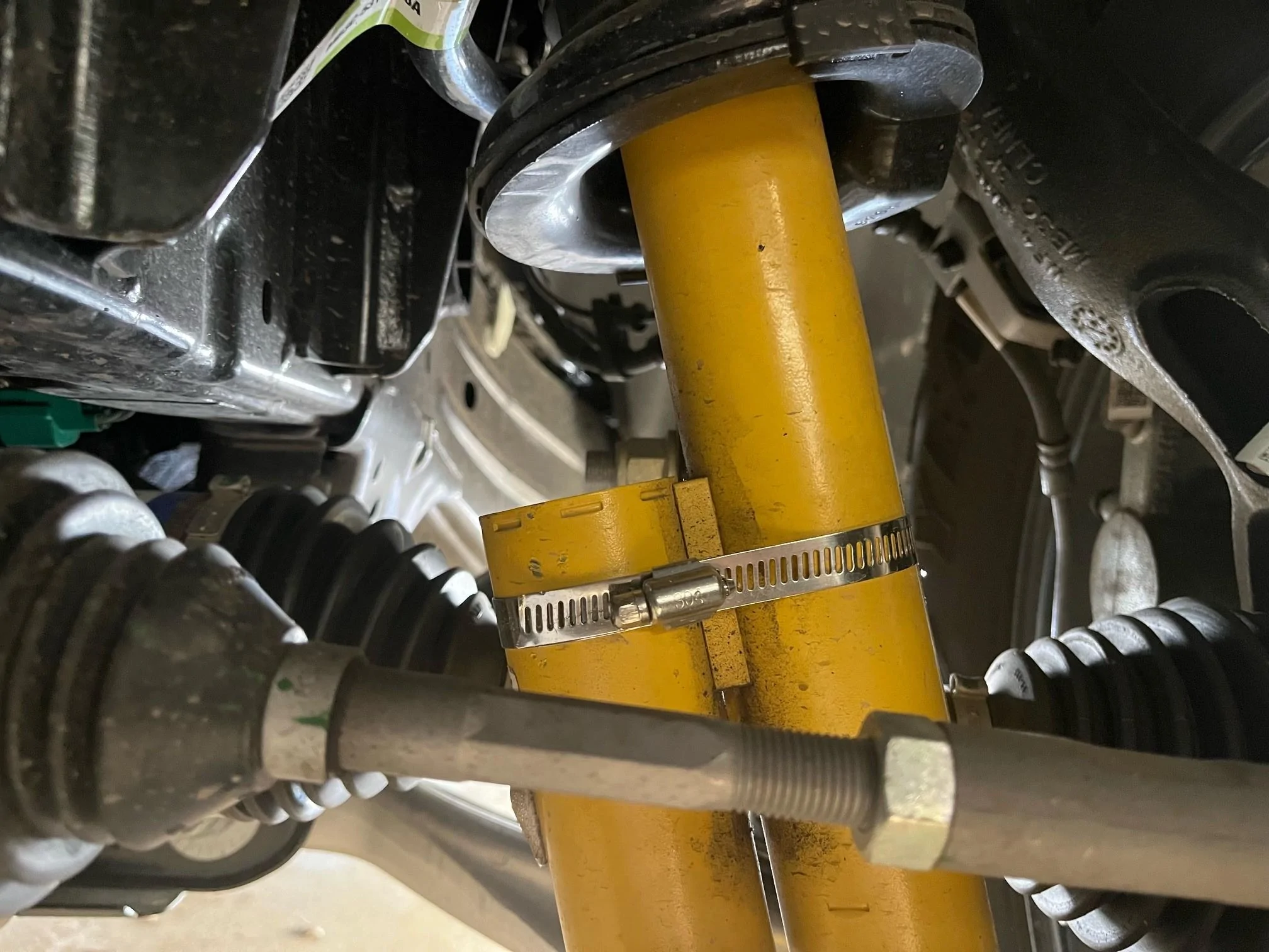 Ford Bronco 💔Bilstein you have some s’plaining to do! 🤬 Reservior Clam