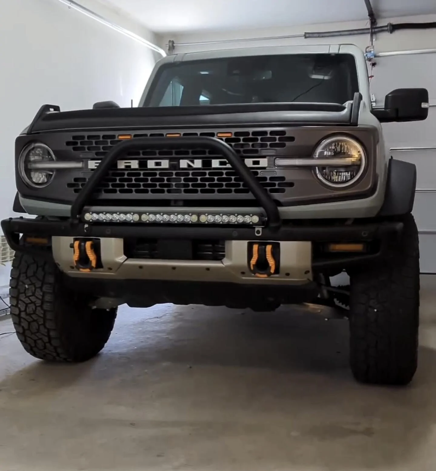 Ford Bronco What did you do TO / WITH your Bronco today? 👨🏻‍🔧🧰🚿🛠 1000003103