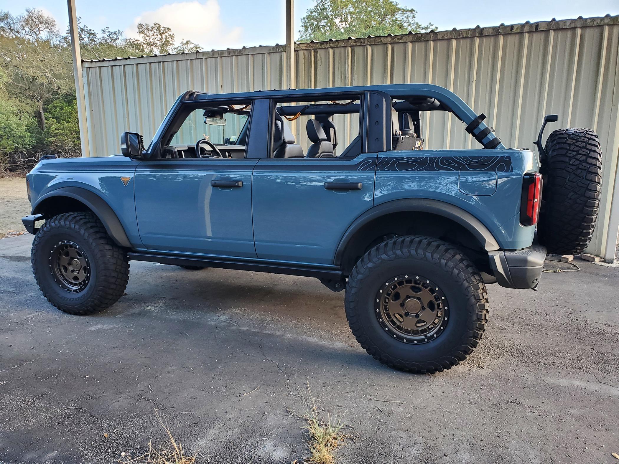 Ford Bronco Bronco "The Wanderer" Topography Kit 20220724_080835