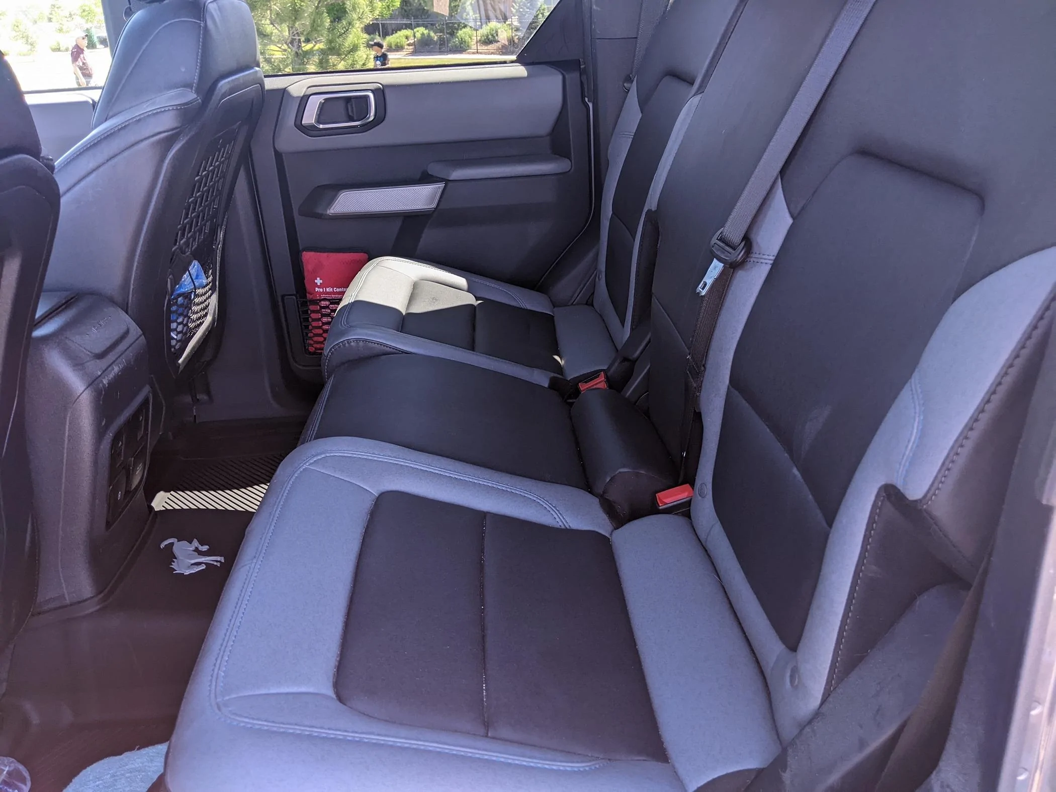 Ford Bronco '22 Black Diamond SAS-$45000 Bronco interior back seats