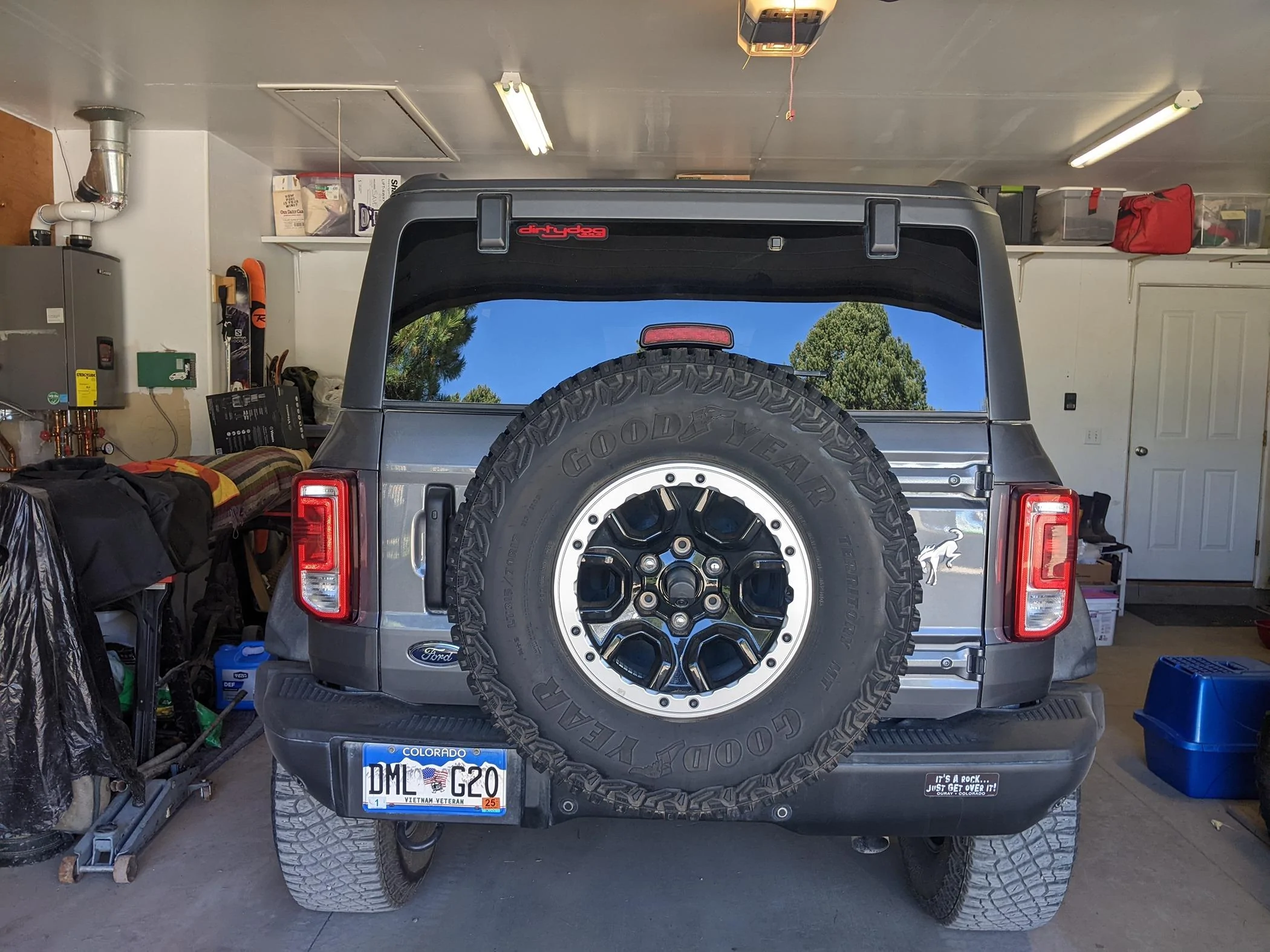 Ford Bronco '22 Black Diamond SAS-$45000 Bronco rear