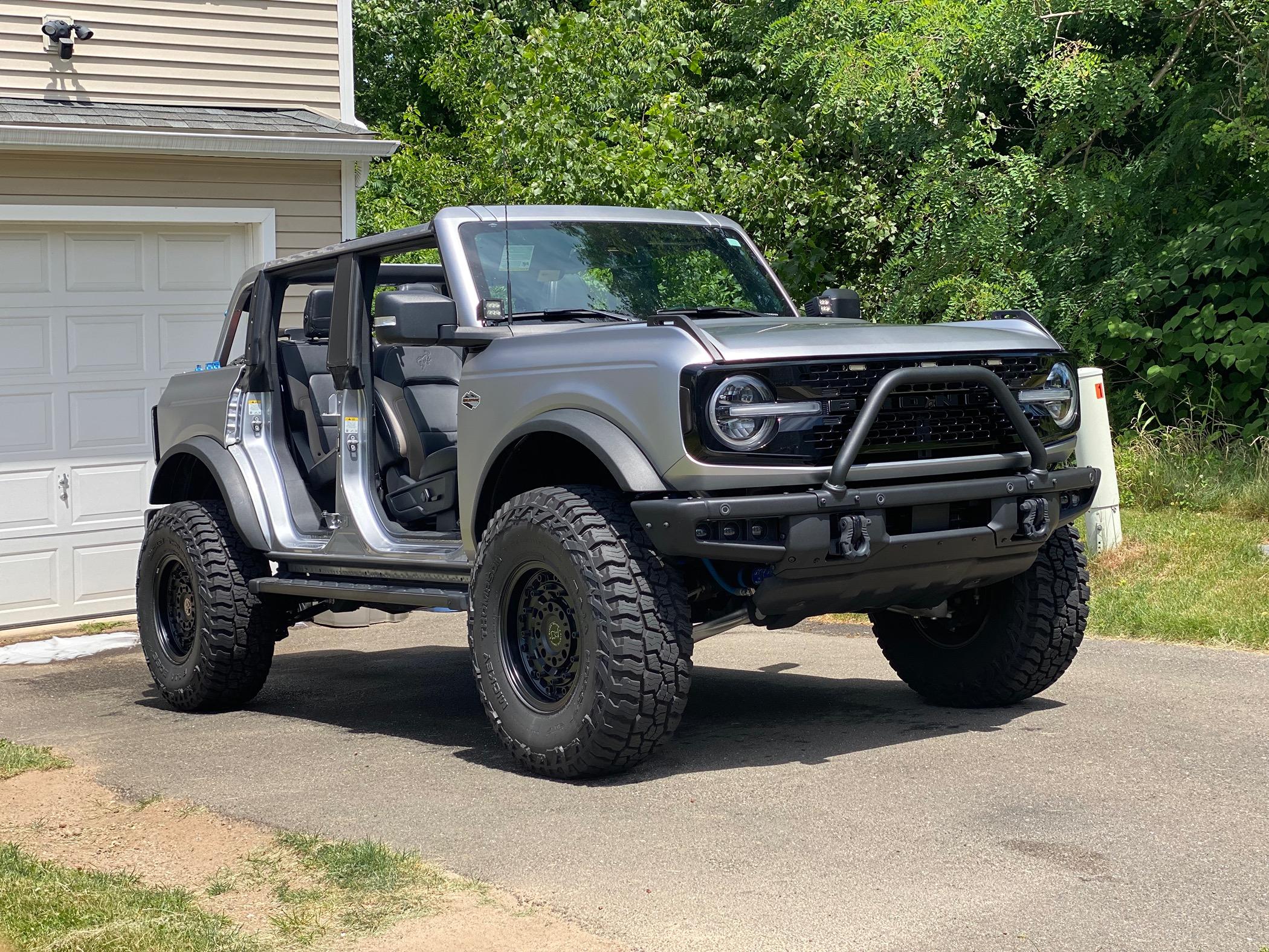 Ford Bronco SavSqch Buck Naked!!! IMG_0029