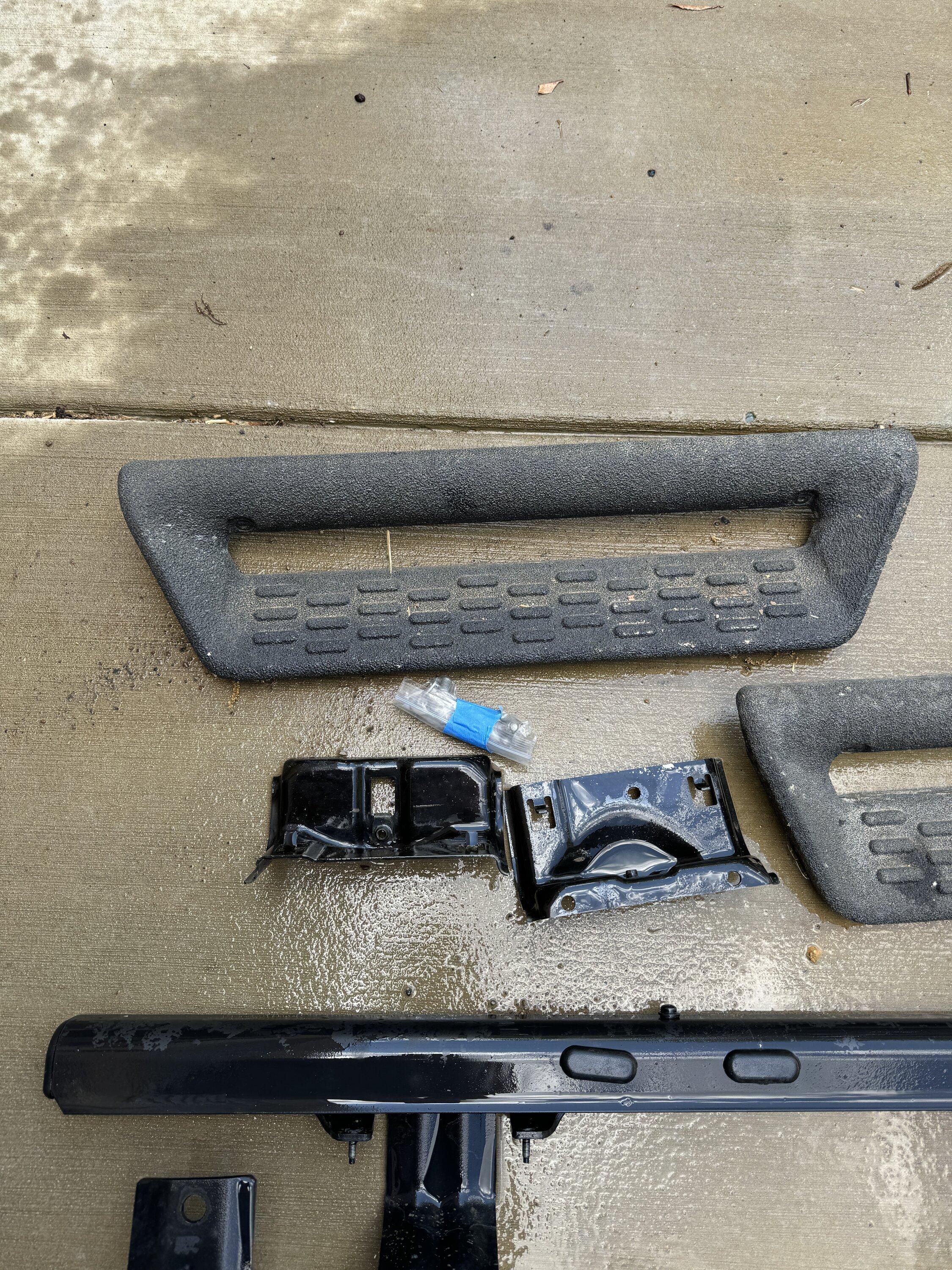 Ford Bronco $ 250 2 Door Hoop Steps IMG_6588.JPG