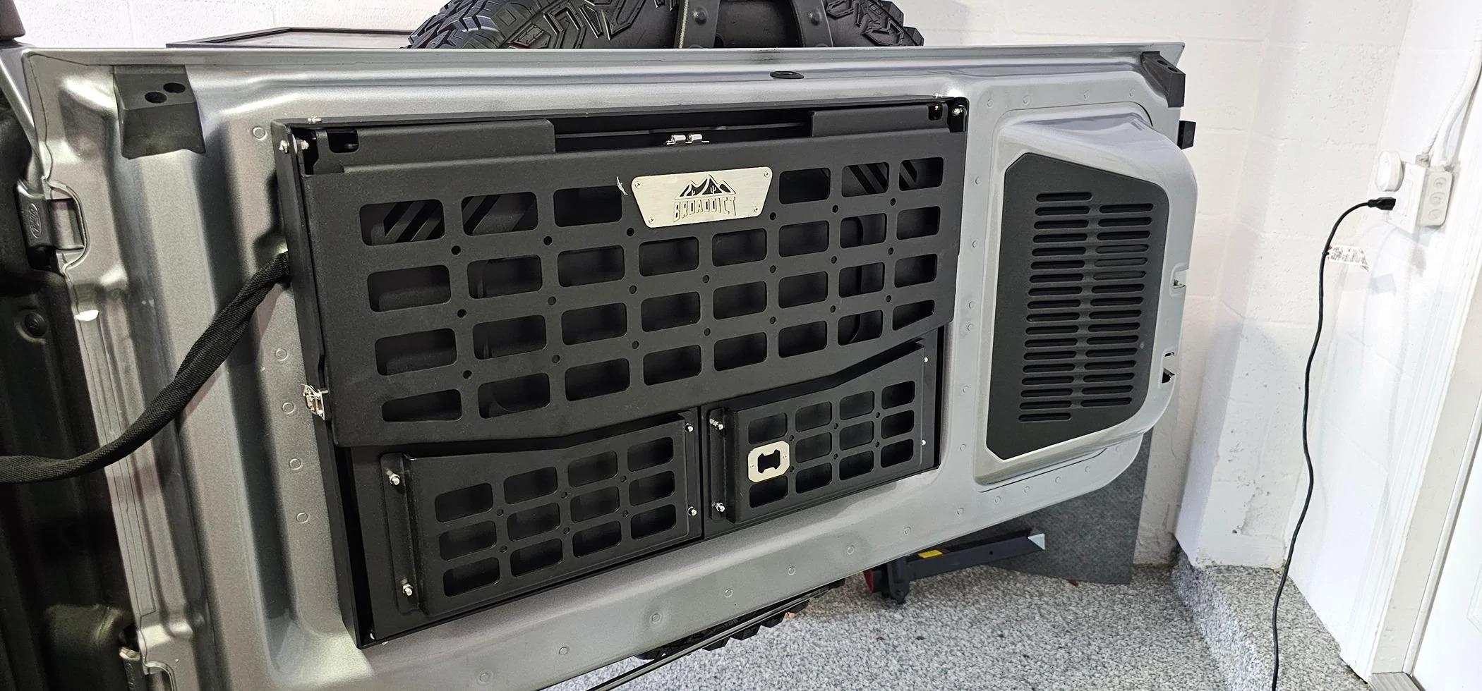 Ford Bronco Tailgate Table - ISO key features 20240517_191907