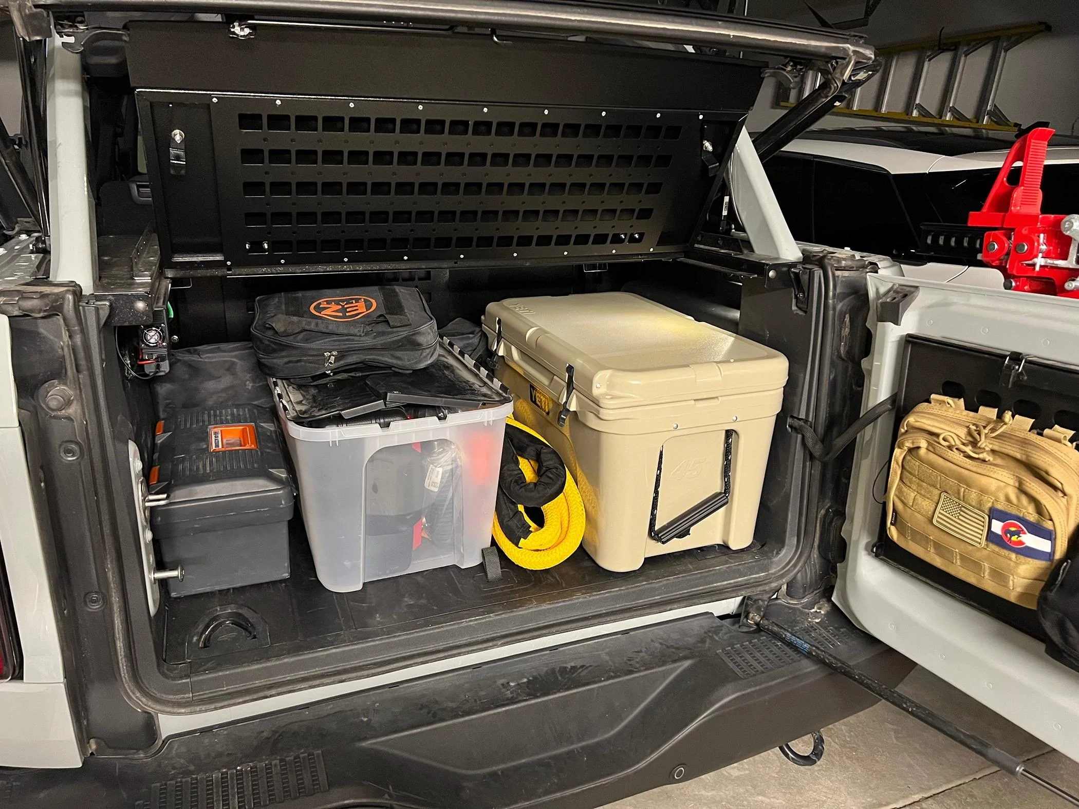 Bronco Raptor Rear Cargo Rear Cargo Storage Setup - Diabolical Slipstream vs EZ 4X4 Trunk ...