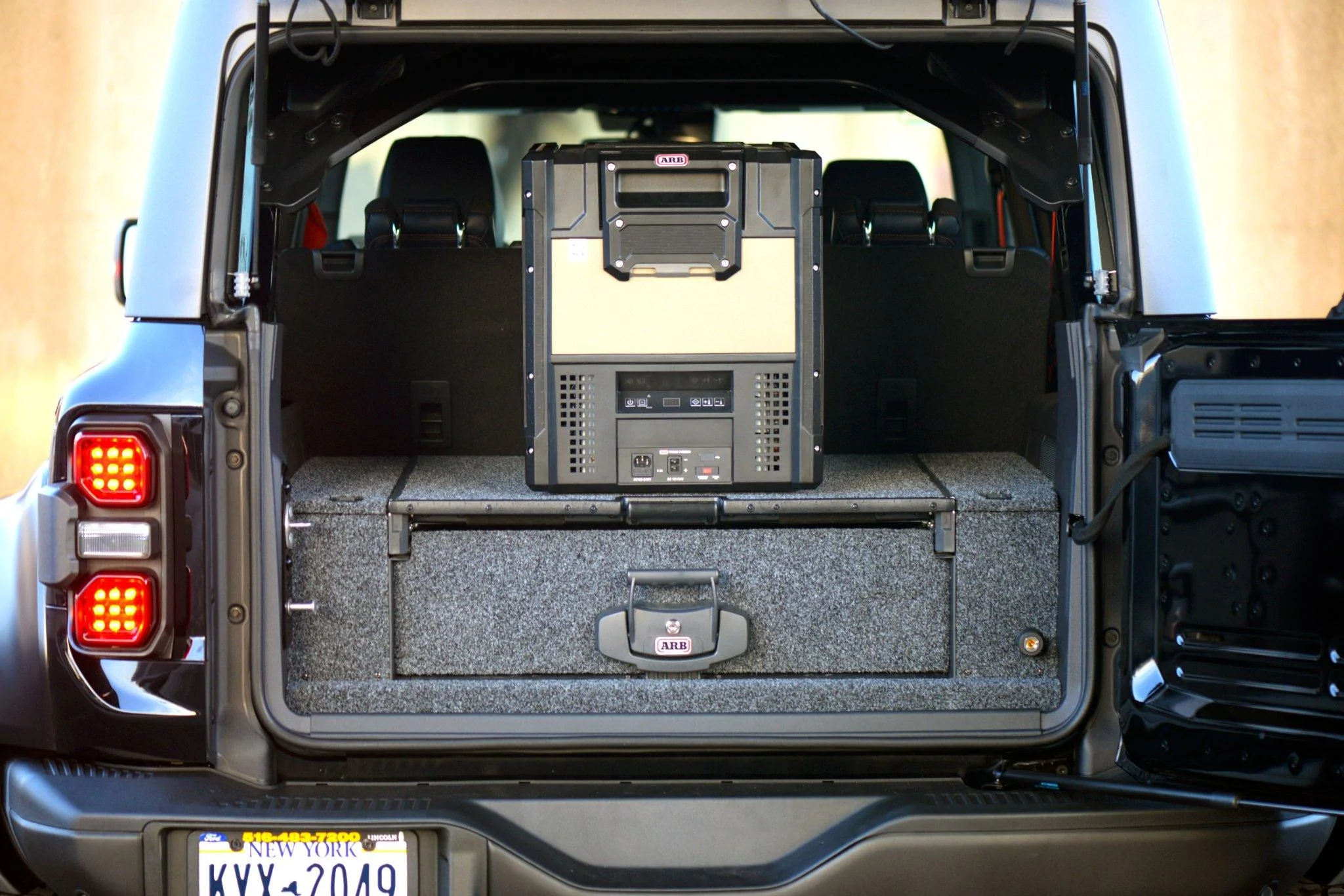 Ford Bronco BRaptor Trunk Shelf/Basket Options 314496439_10222217126712528_9146106360376508374_n