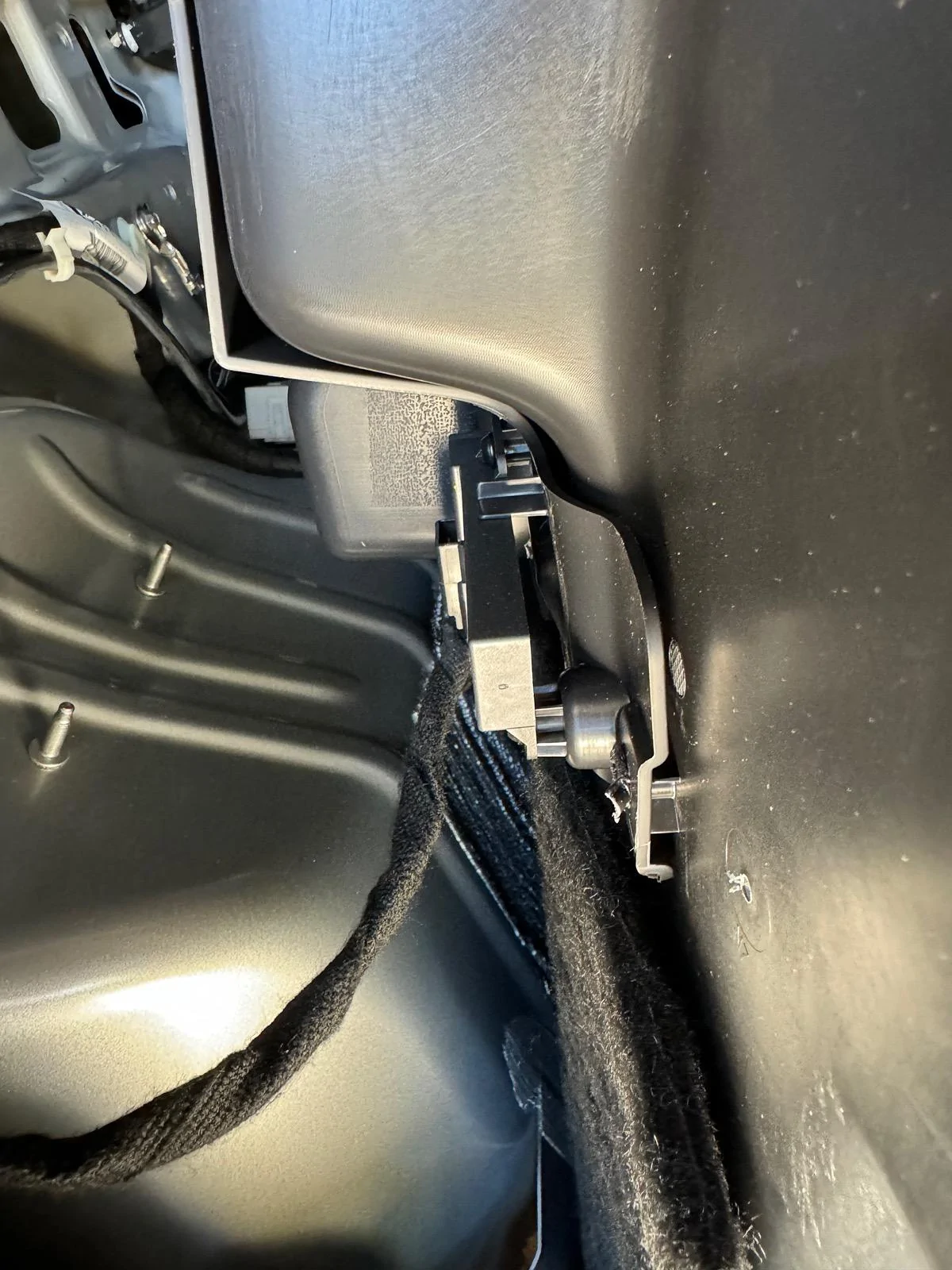Ford Bronco Rear Hatch Key Detection Range Shorter After Trailer Harness Install IMG_3350