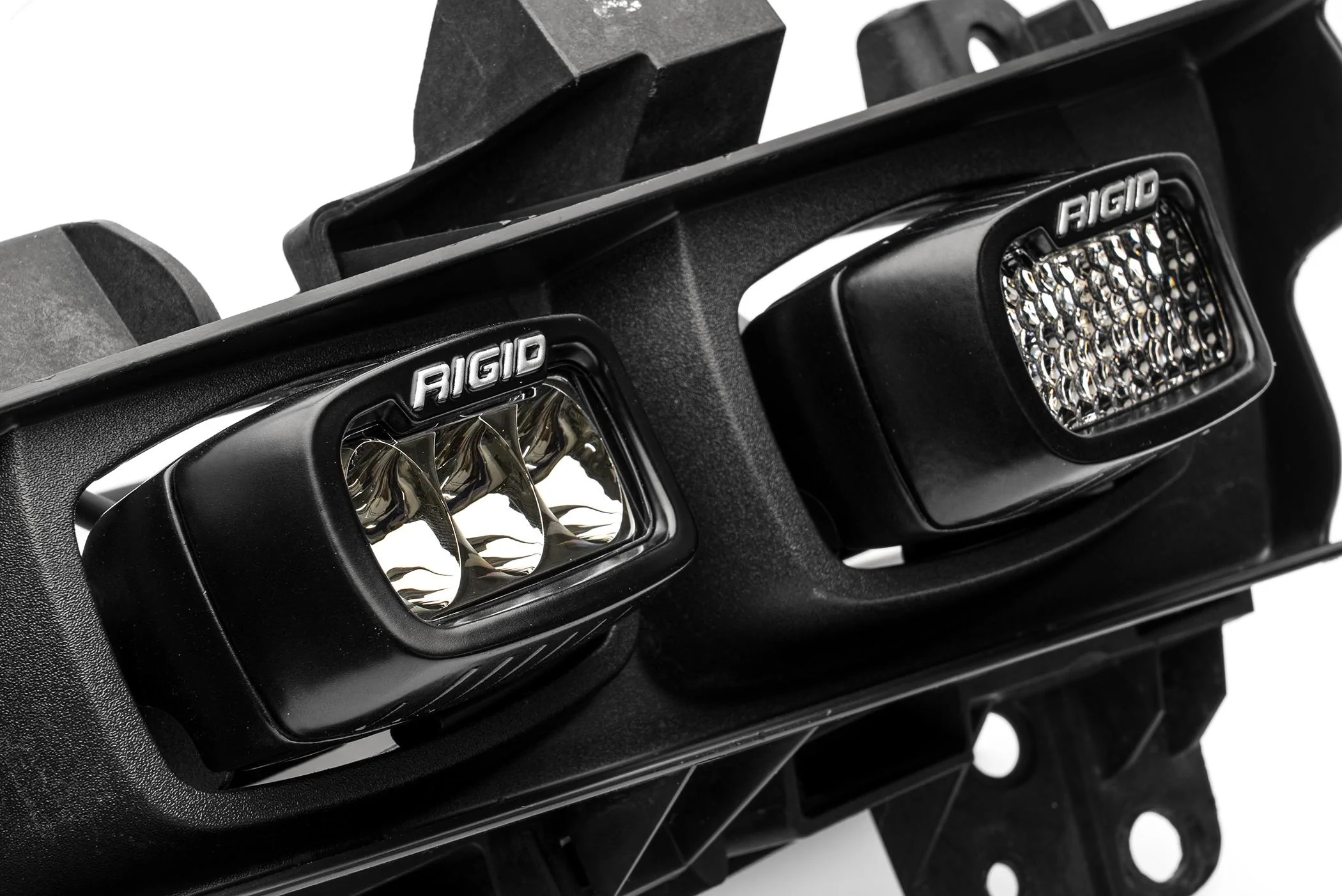 Ford Bronco OEM Fog Replacements for Bronco Raptor Available NOW - Rigid Pro Series SR-M, Diode Dynamics SSC2 & Baja Designs Bronco OEM Assembly Rigid Spot Diffuse CU