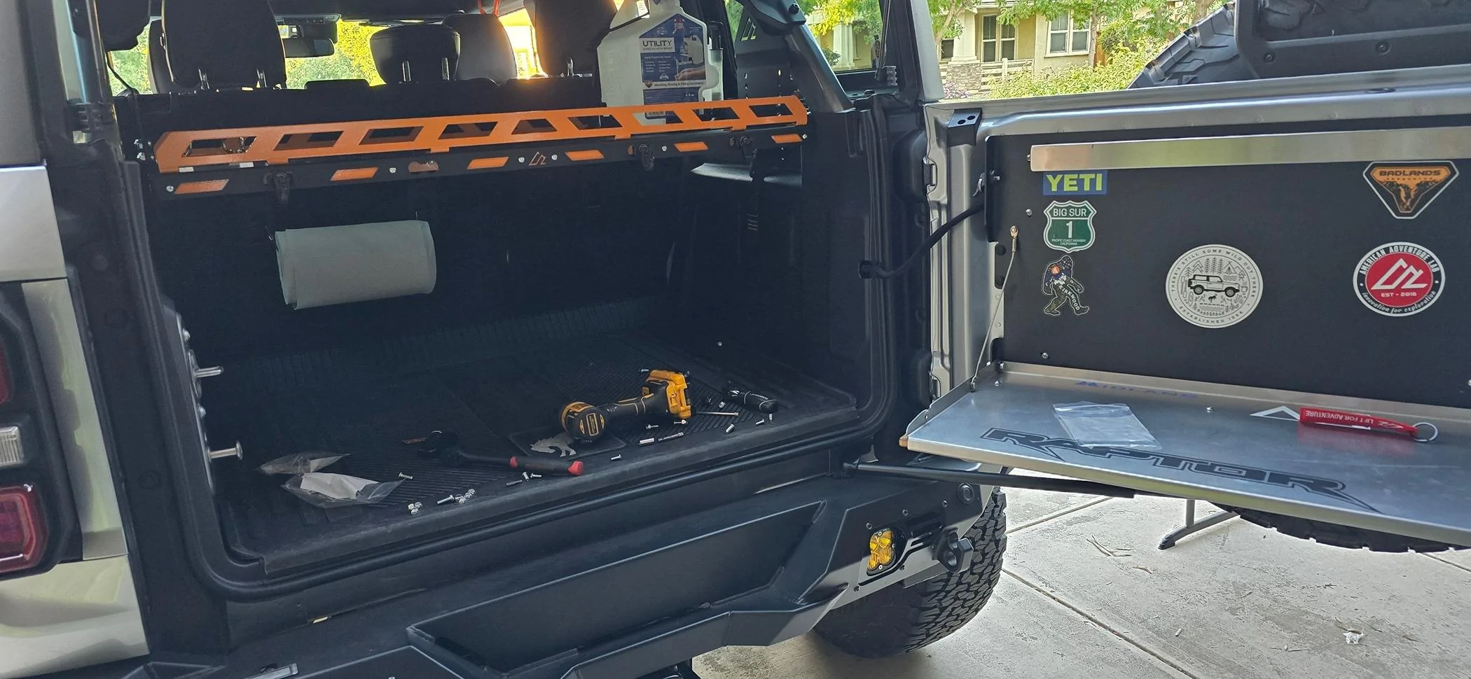 Ford Bronco BRaptor Trunk Shelf/Basket Options 20240620_194357