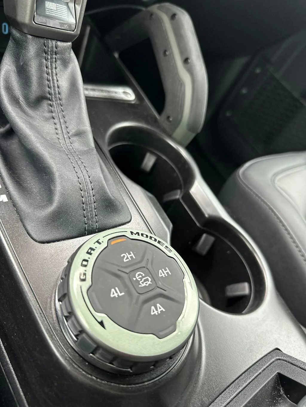 Ford Bronco Everglades grab handle pics? 1719075793115-fr