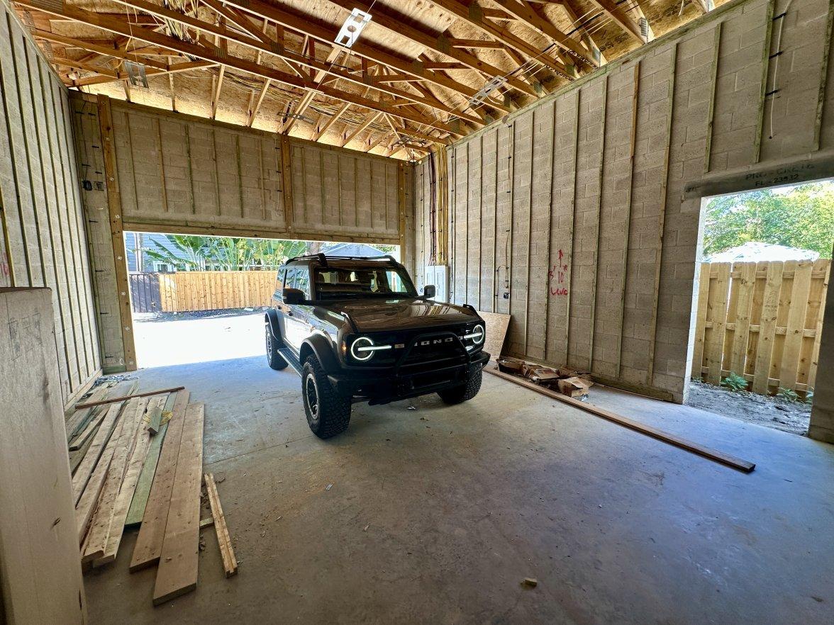 Ford Bronco For The Record - OBX Journal 1789765-bb207133aa782fcecc5bff52adb54b1d