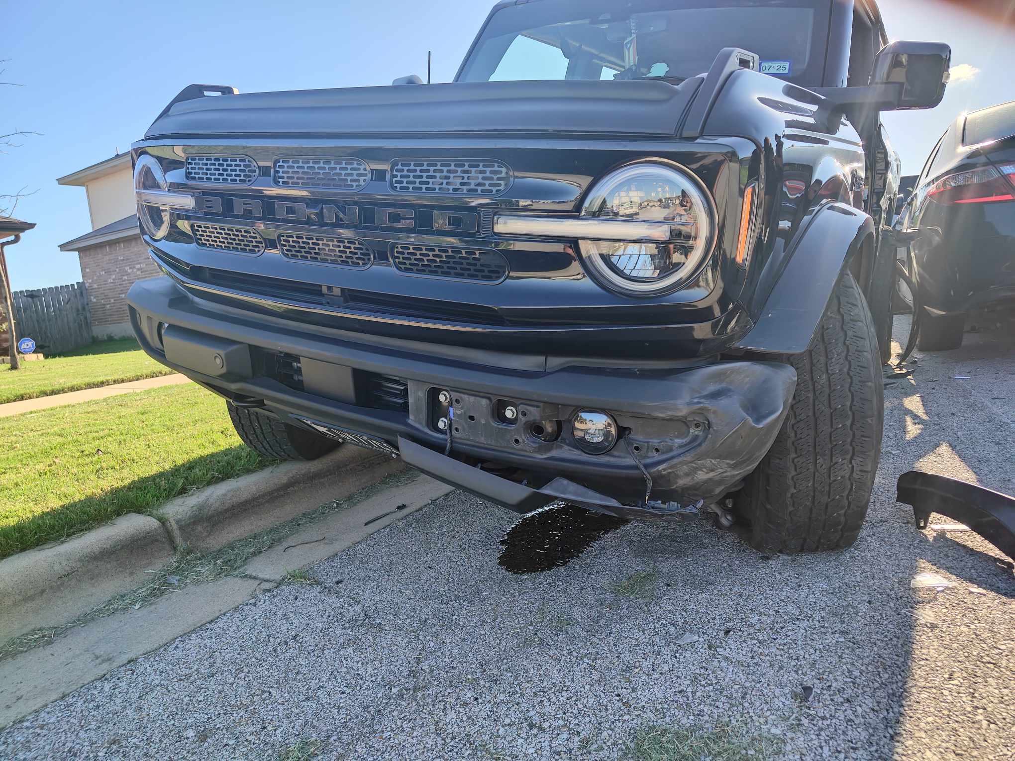 Ford Bronco WTB: Front driver suspension parts 449321746_493056426532643_2381832669261436504_n