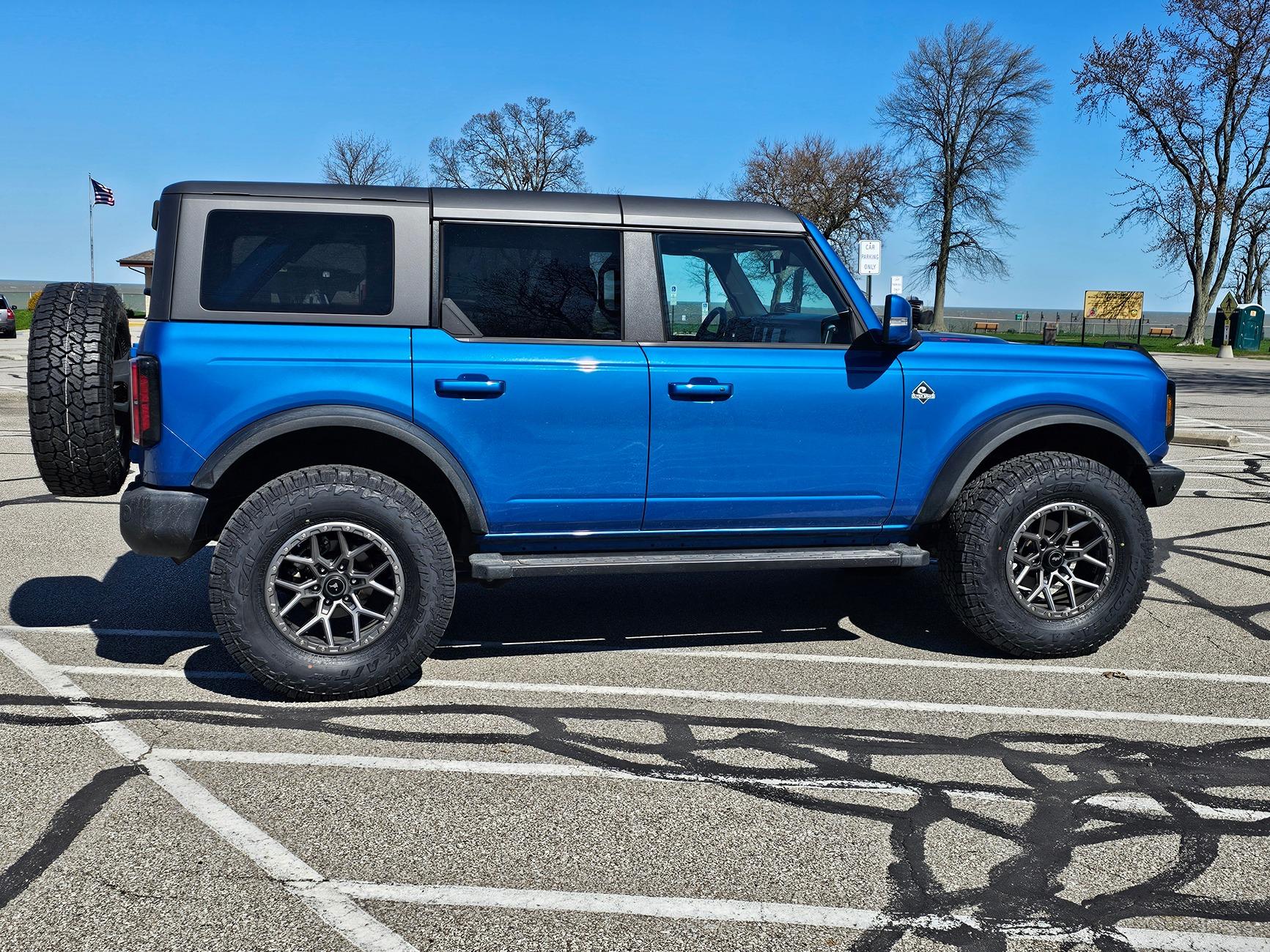 Ford Bronco Show me your 18's. Calling all mall crawlers? inbound4651849128811289339