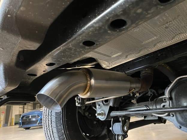 Ford Bronco Look at that droop! Rock Krawler 4-Link Rear Conversion 1000008017