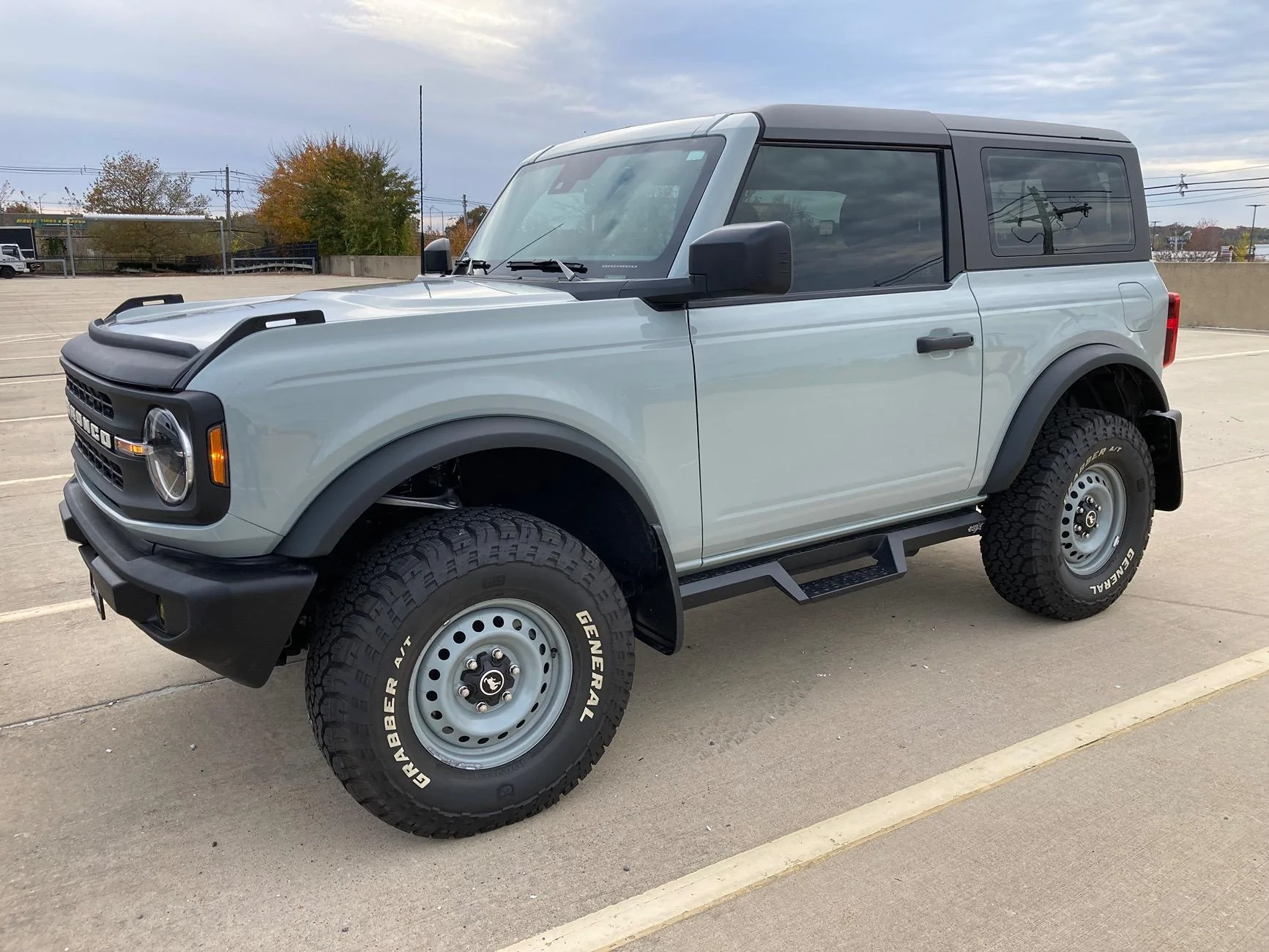Ford Bronco Base Bronco Tint? IMG_2274
