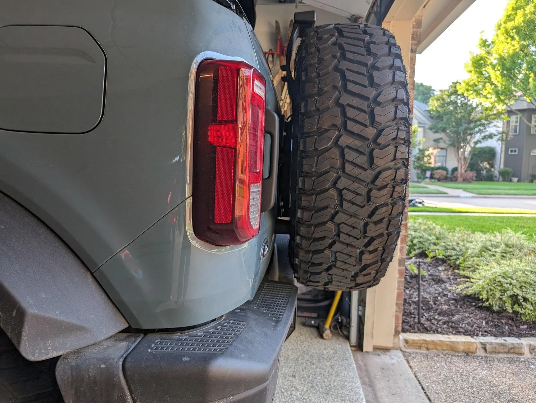 Ford Bronco Interesting Reason for a Body Lift: Clearance For Spare Tire Mount w/ 37's PXL_20240519_234709606