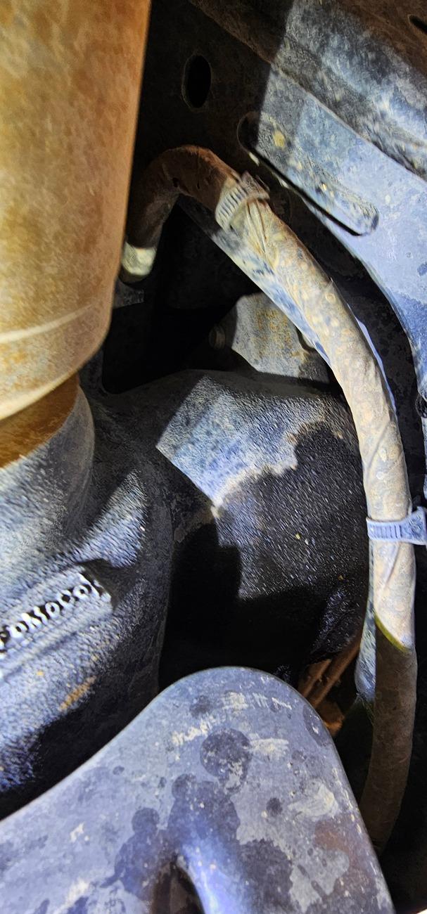 Ford Bronco Front differential pinion seal leaking pinion seal 1