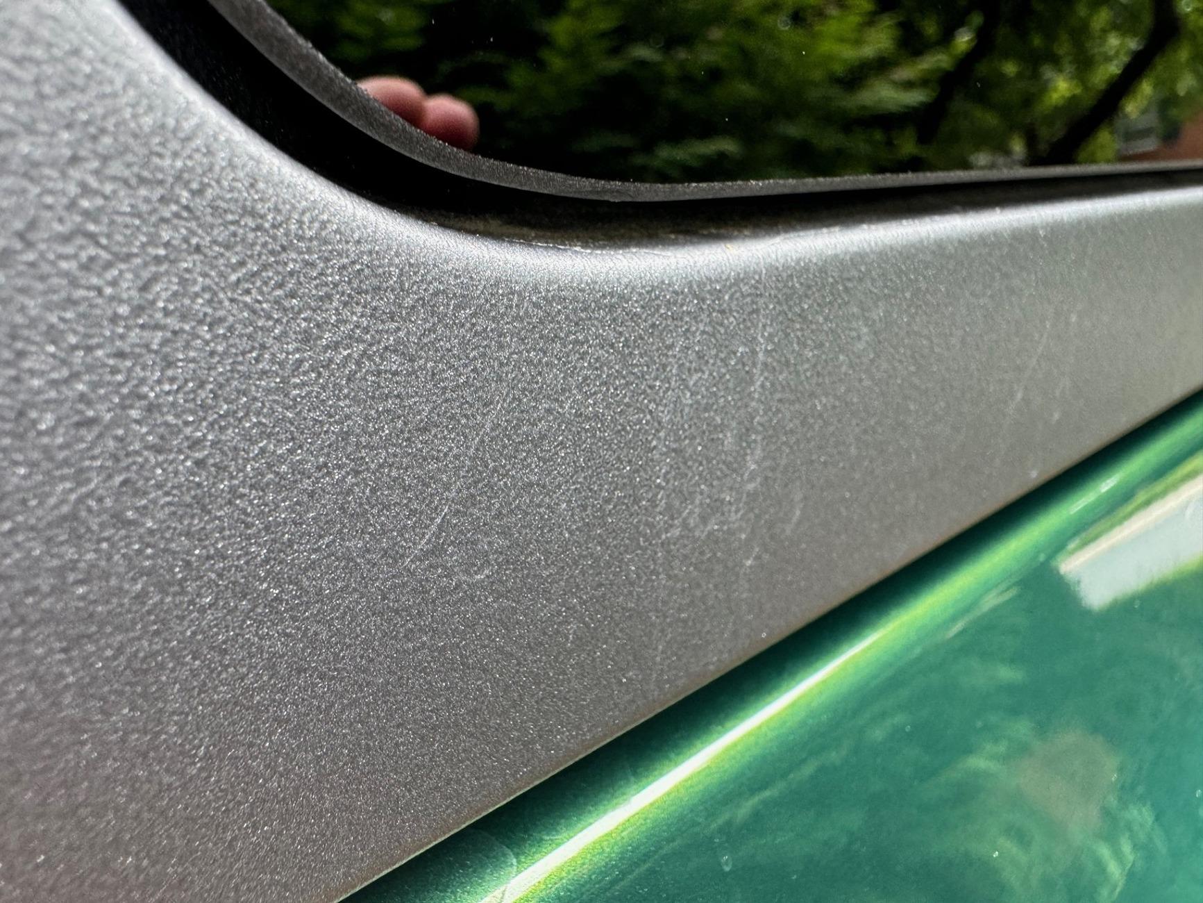 Ford Bronco Hardtop cracks?  Something else? Driver2