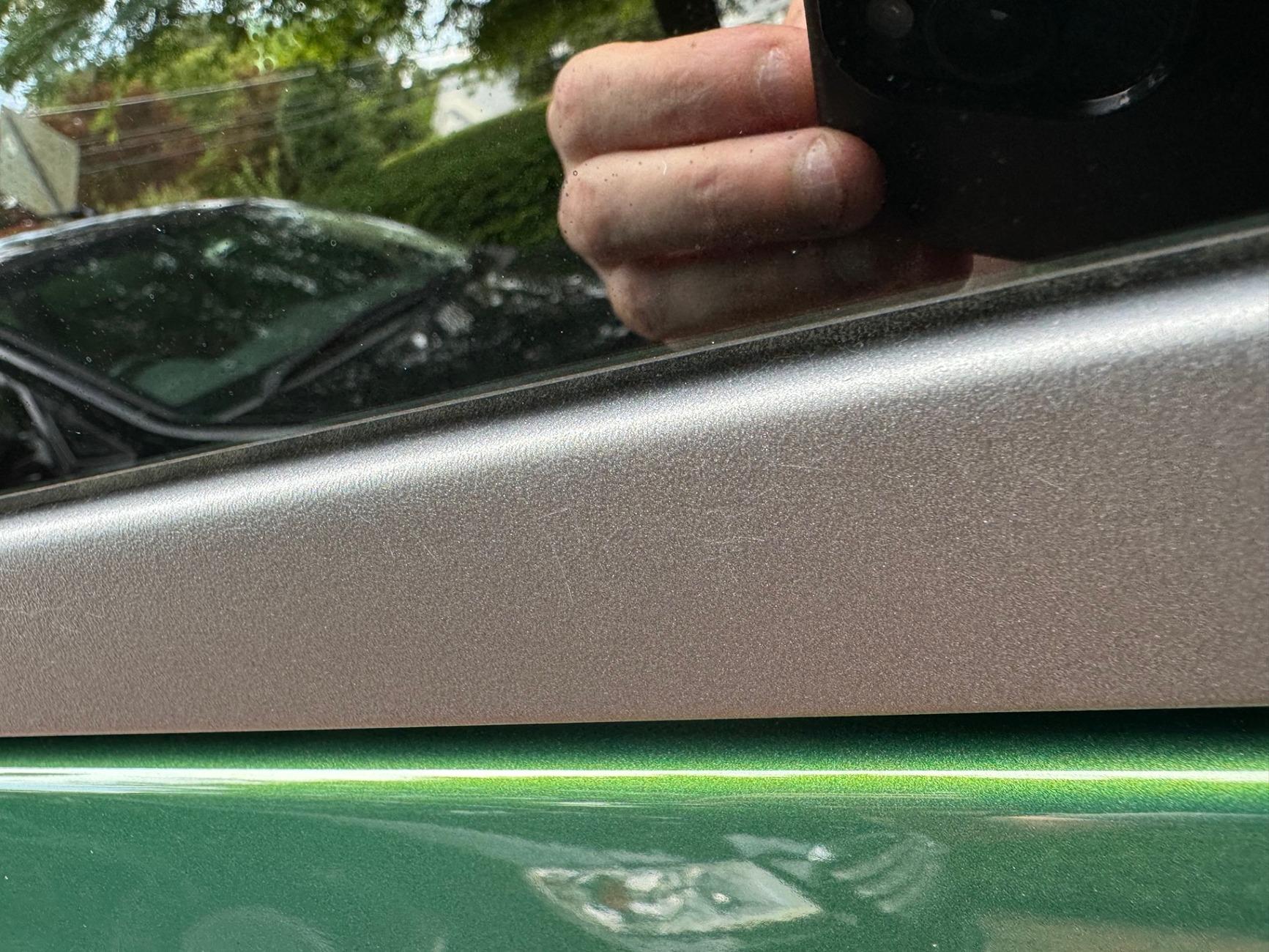 Ford Bronco Hardtop cracks?  Something else? Pass3