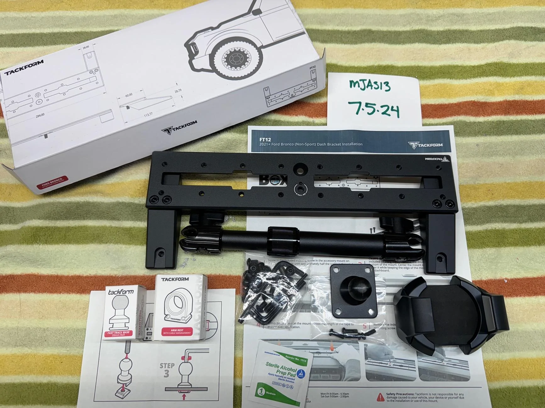Ford Bronco FOR SALE - TACHFORM Dash Mount Kit - Will Ship IMG_8401