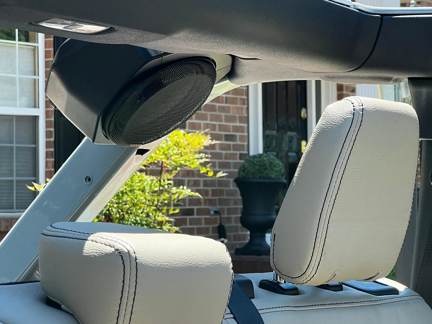 Ford Bronco Katzkin Leather Seats (sand + black stitching) installed IMG_1781