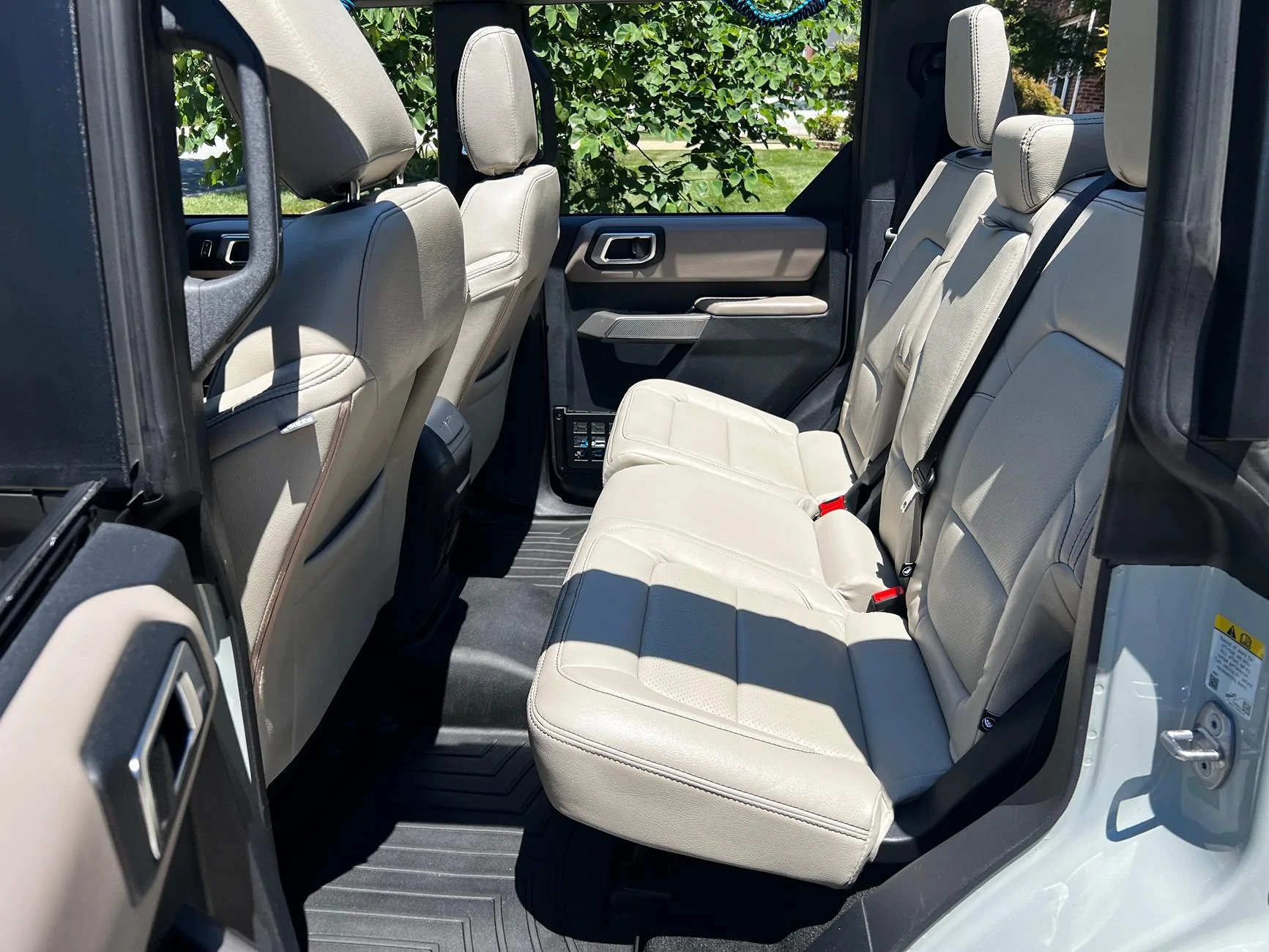 Ford Bronco Katzkin Leather Seats (sand + black stitching) installed IMG_1790