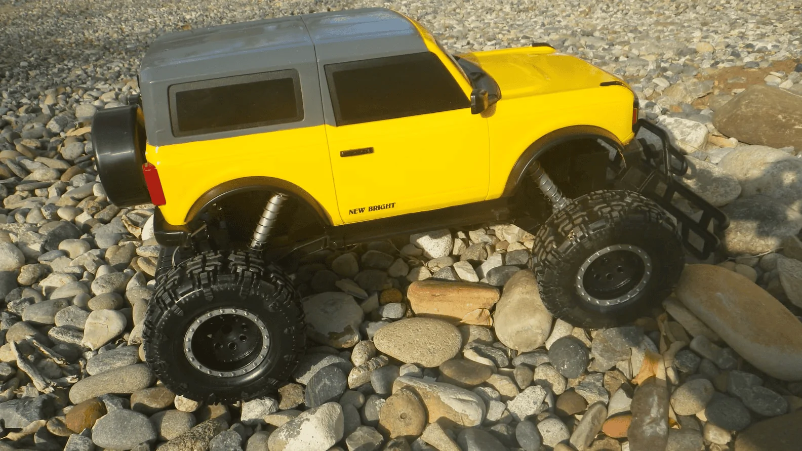 Ford Bronco Breaking: More bronco rock crawling testing footage ;) 1606593482674