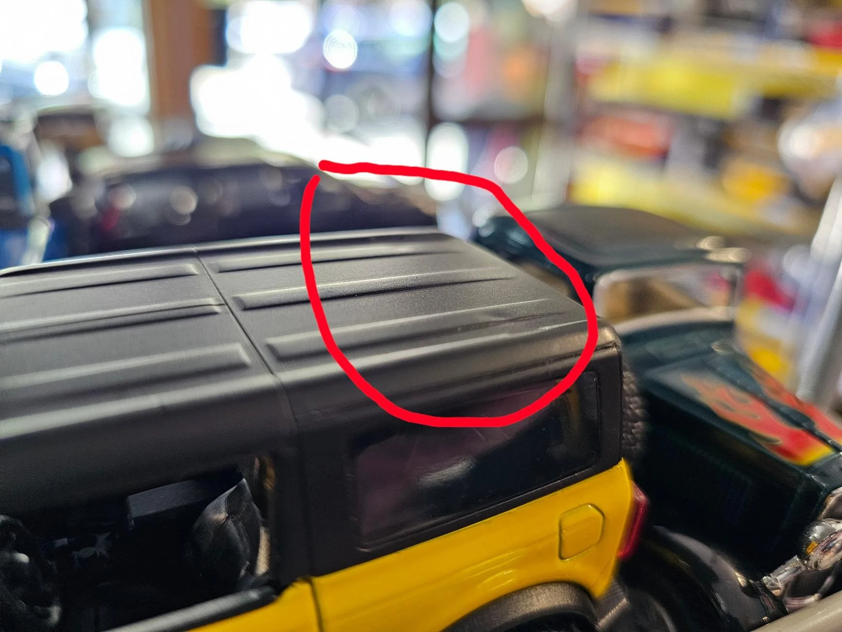 Ford Bronco Hardtop cracks?  Something else? 20240707_134521
