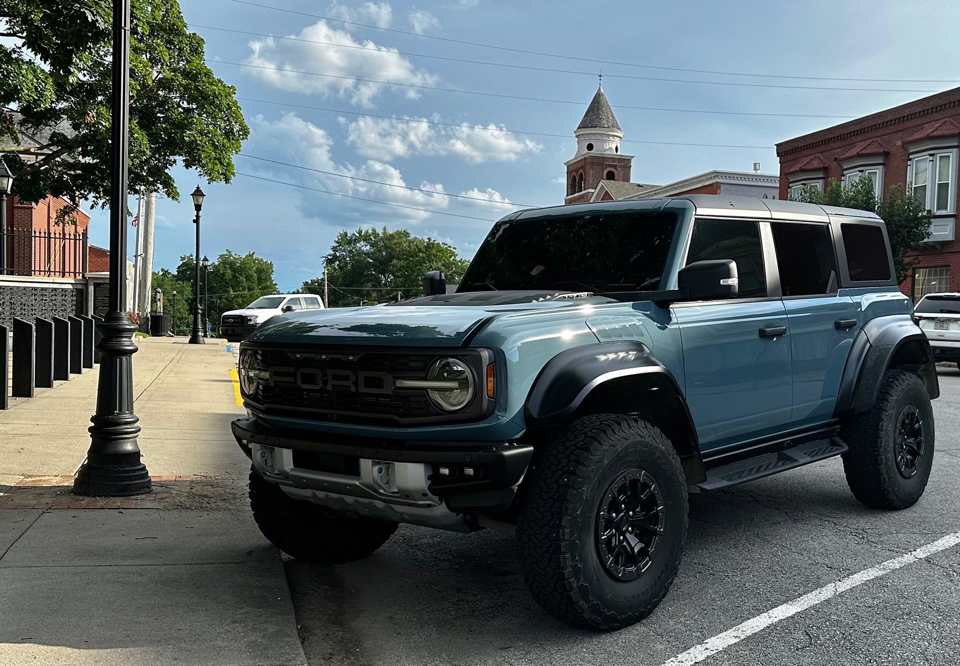 Ford Bronco AREA 51 Bronco Club IMG_2128
