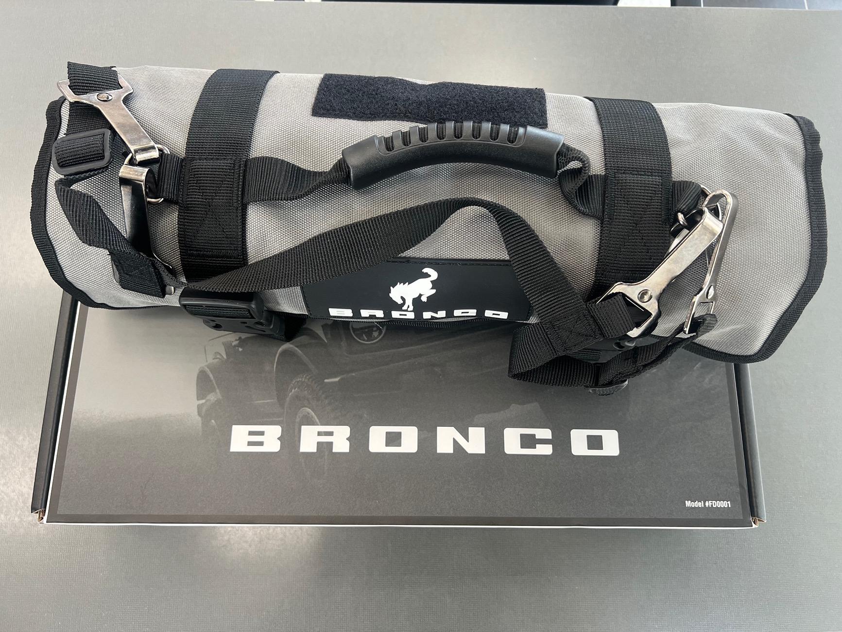 Ford Bronco Bronco Branded Tools Roll-up Kit IMG_5693