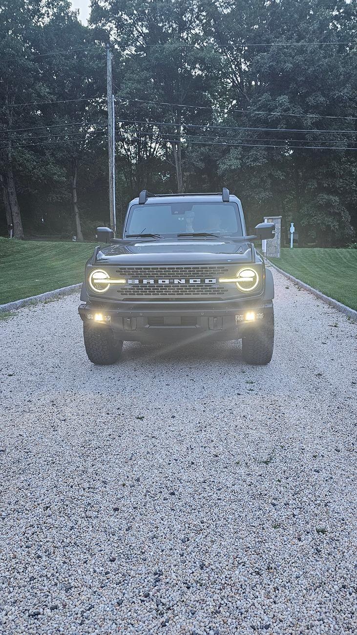 Ford Bronco CARBONIZED GRAY Bronco Club 20240710_202657