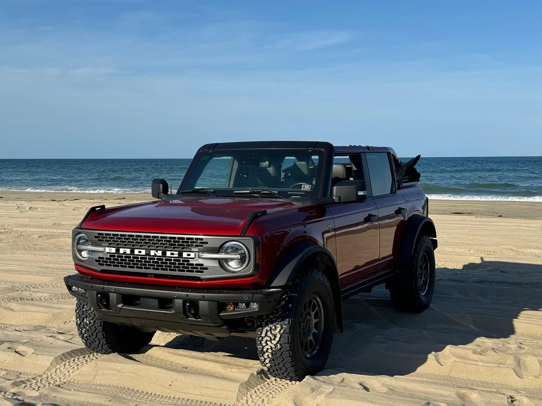 Ford Bronco HOT PEPPER RED Bronco Club IMG_1586