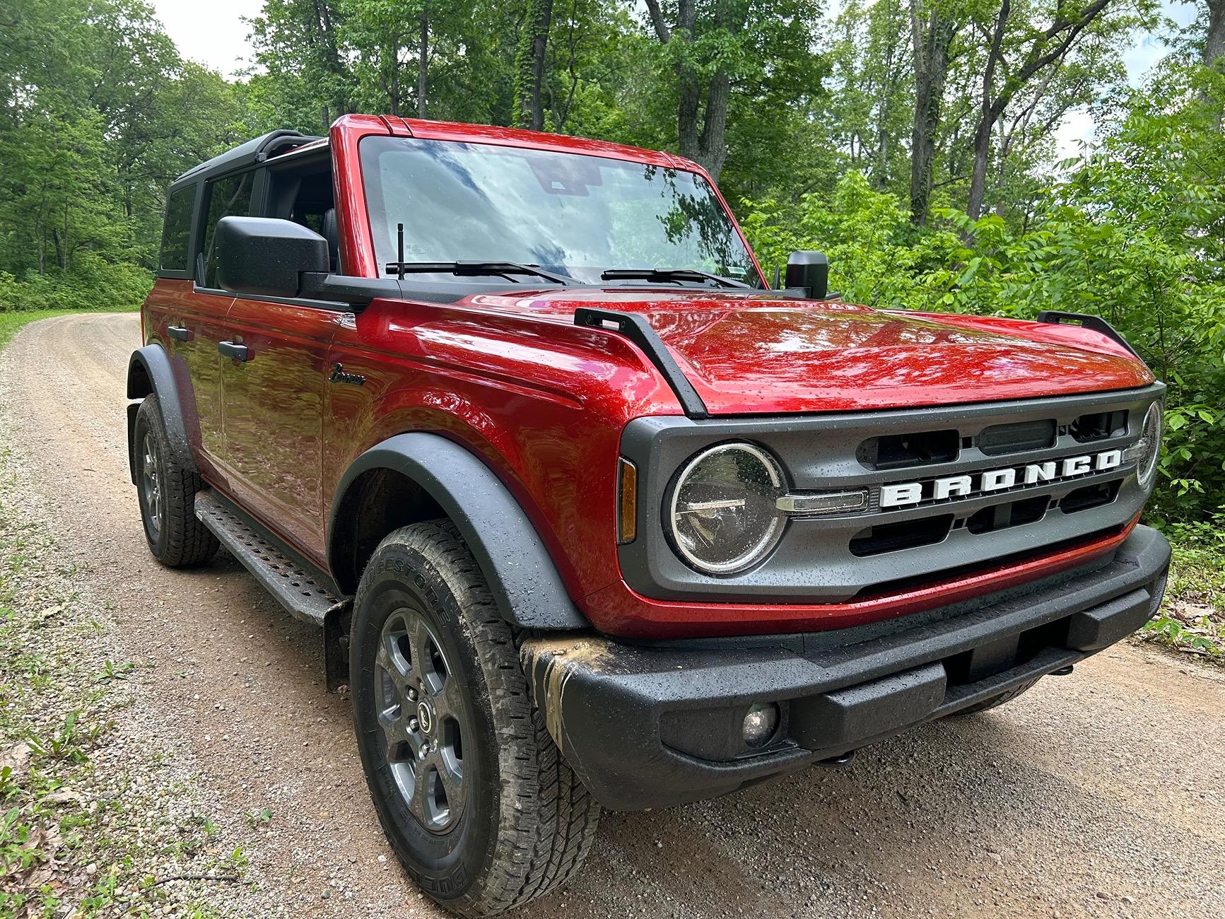 Ford Bronco HOT PEPPER RED Bronco Club IMG_1434